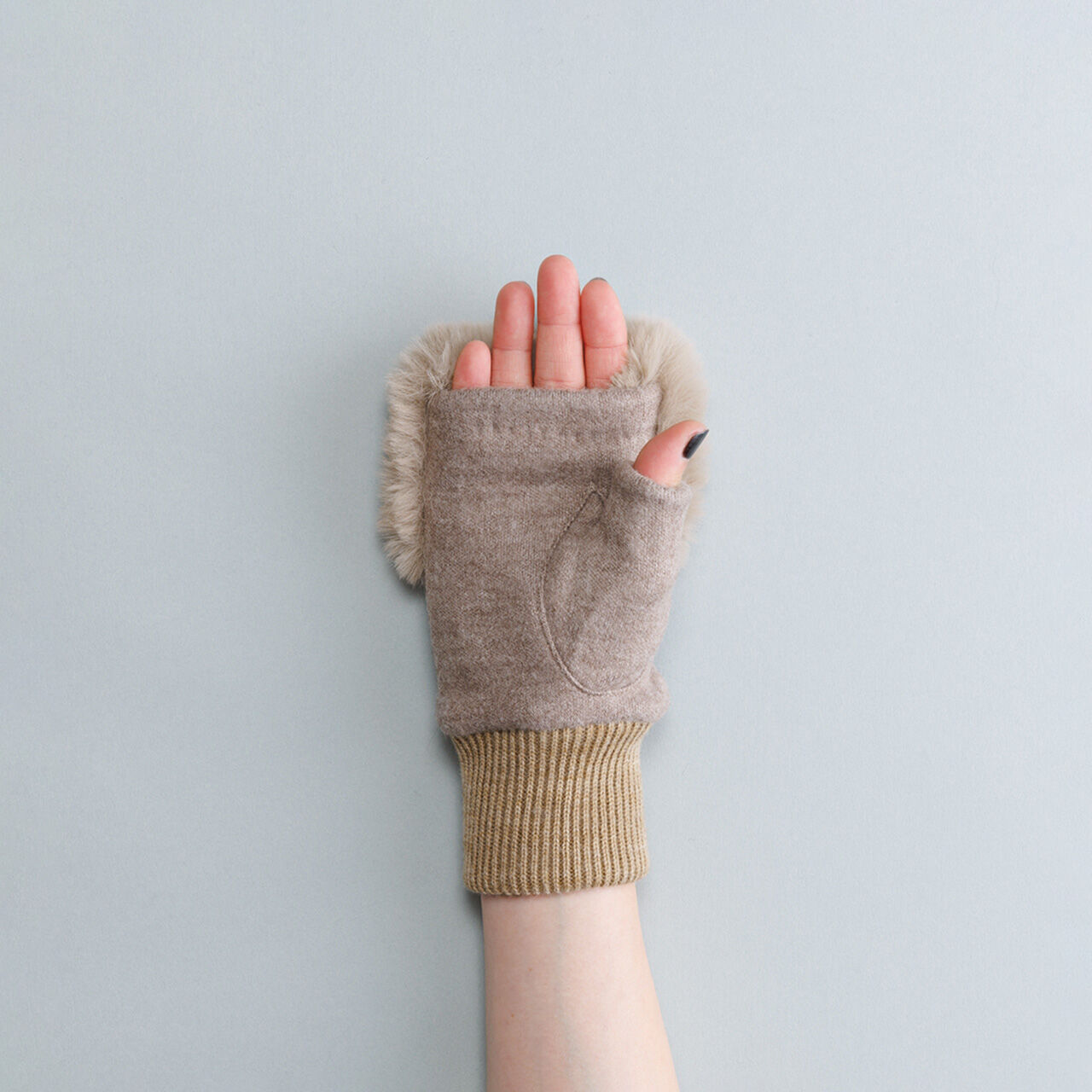 BACKYARD FAMILY「クロダ 手袋 レディース 通販 グローブ 手ぶくろ 指なし ハンドウォーマー ハンドカバー 暖かい」|手袋|