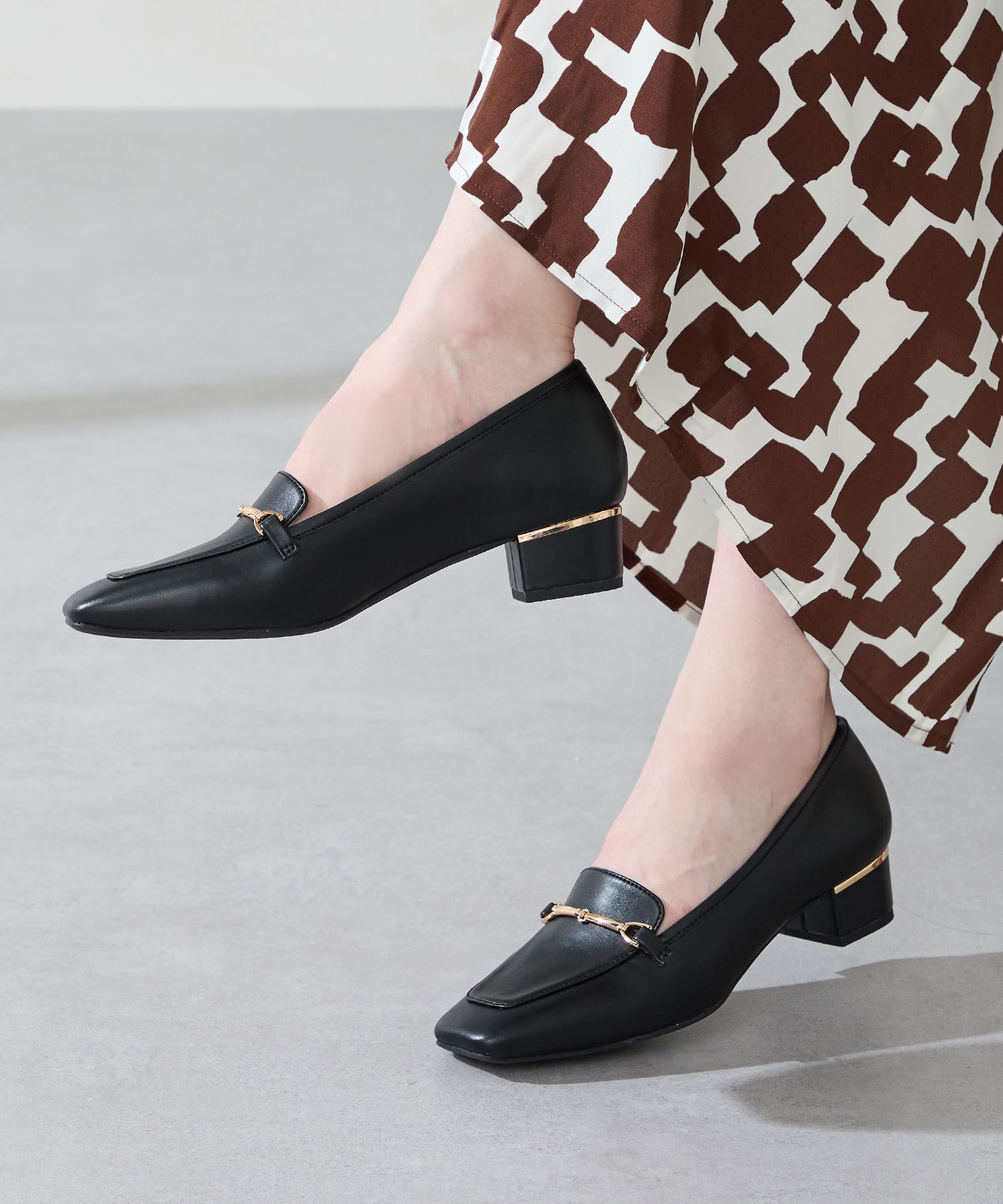 WA Oriental TRaffic「メタリックラインビット ヒール ローファー /52301 通勤靴 オフィス」|パンプス|