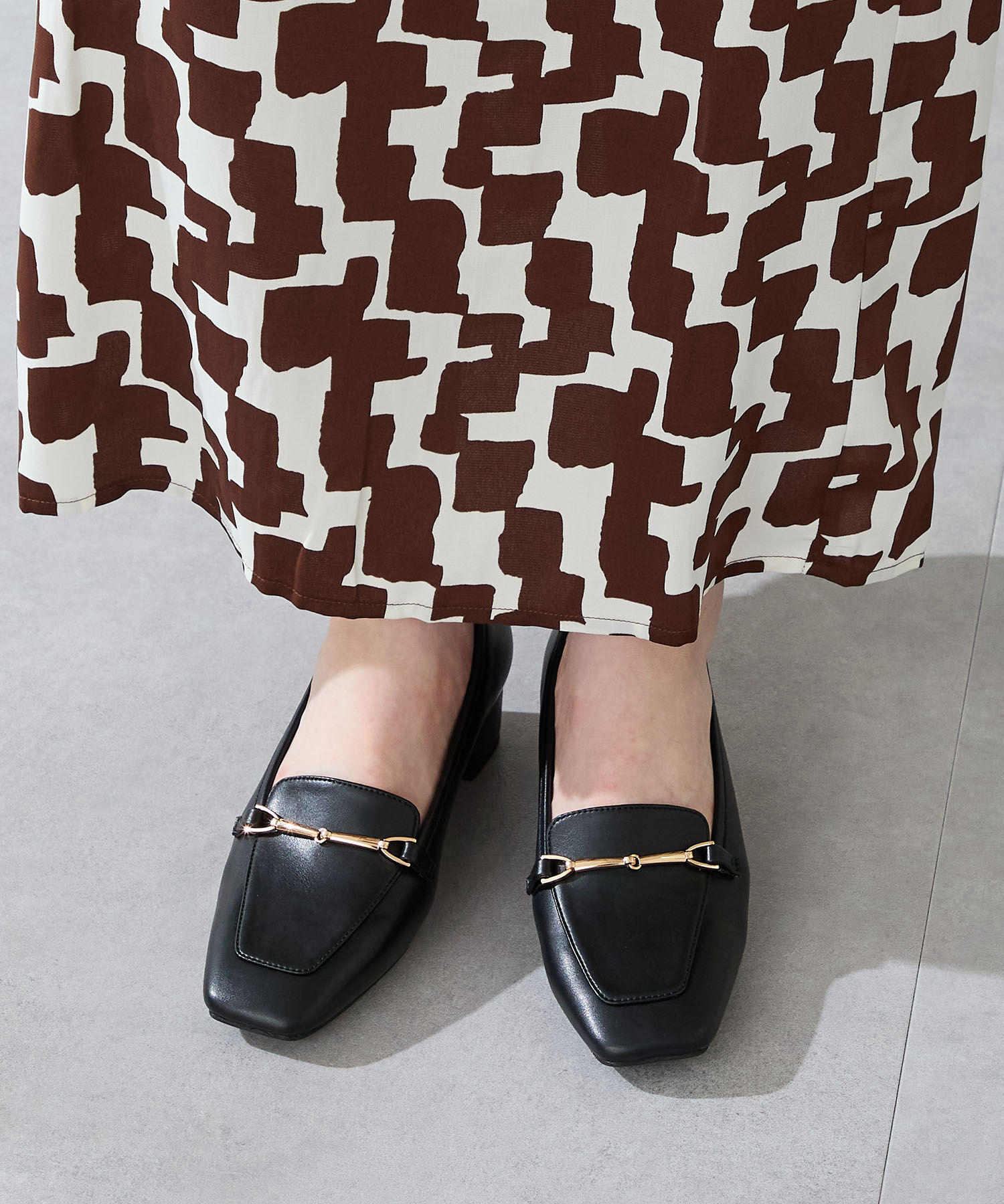 WA Oriental TRaffic「メタリックラインビット ヒール ローファー /52301 通勤靴 オフィス」|パンプス|