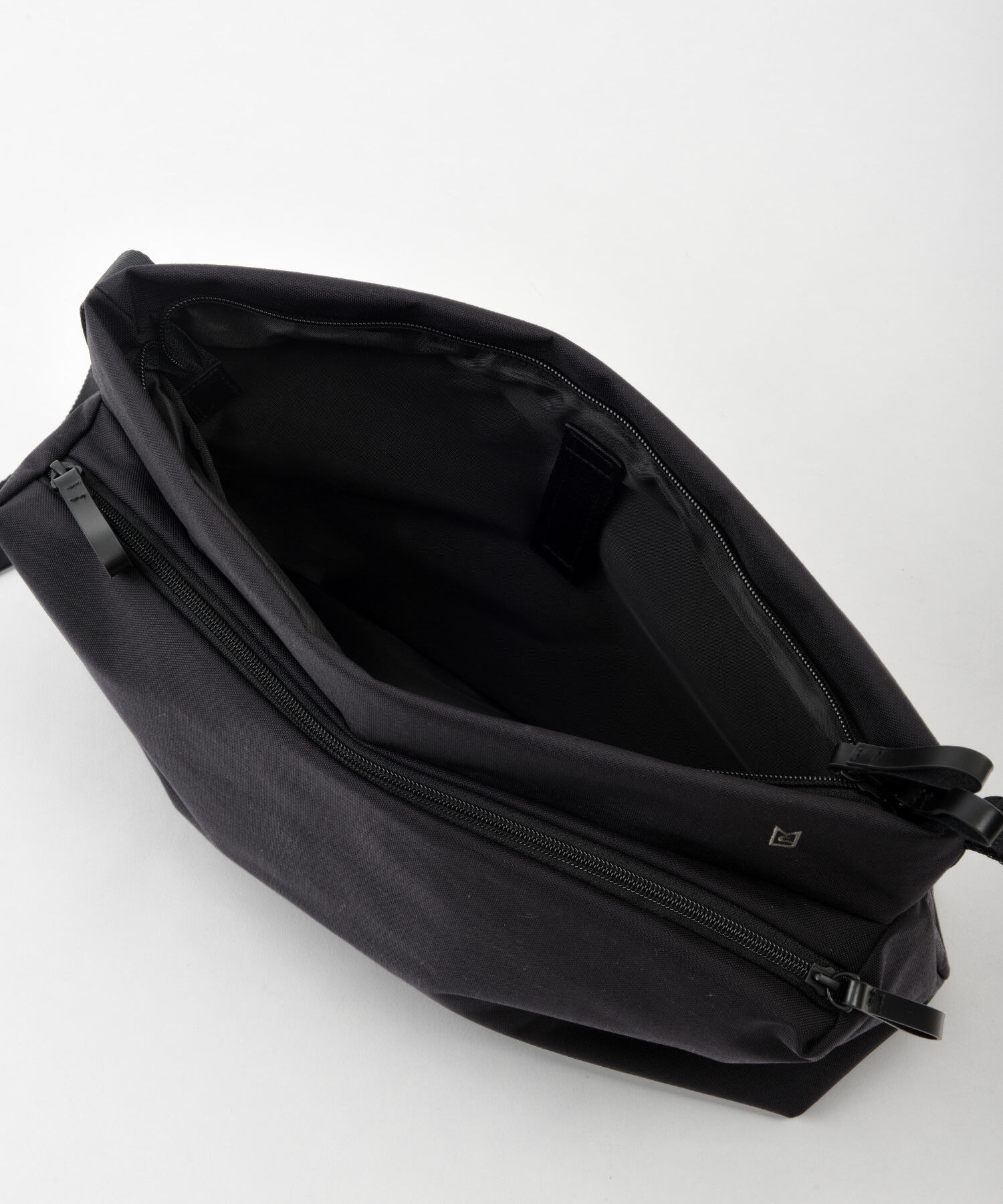 MILESTO「STLAKT ショルダーバッグL」|ショルダー・メッセンジャー|