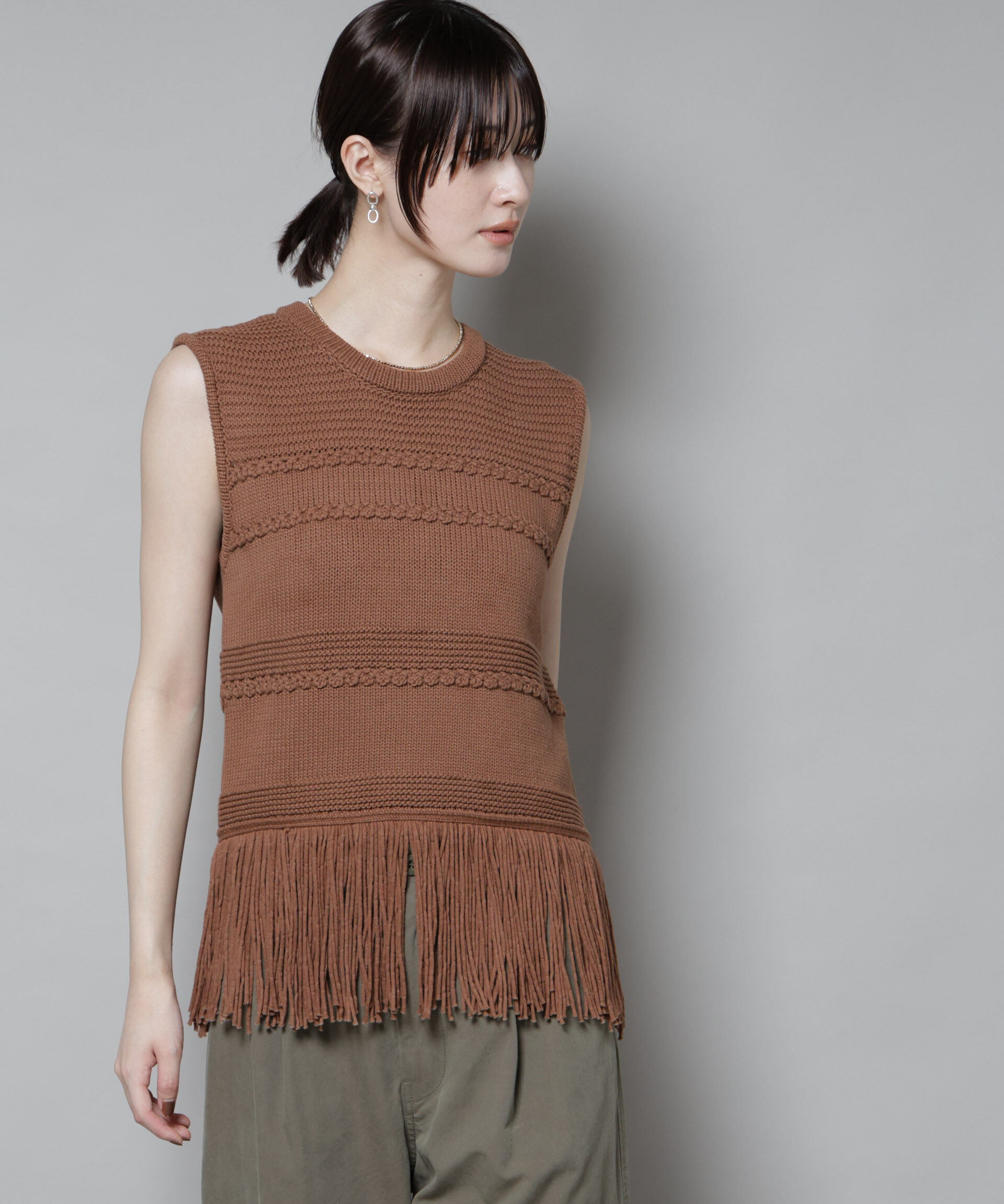 nano･universe「リリヤーンフリンジニットベスト」|ニット・セーター|