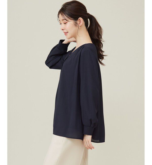 any SiS「【WEB限定】エニポカシリーズVネック ブラウス」|シャツ・ブラウス|