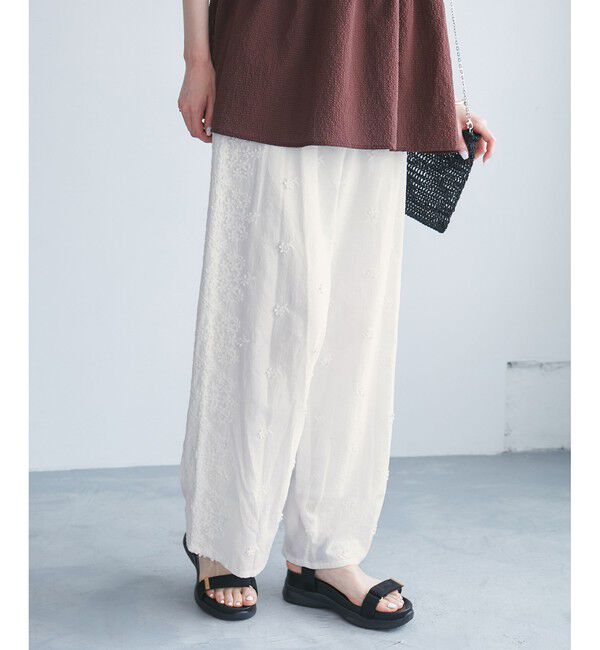 Rope&rsquo;Picnic「3D刺繍レースワイドパンツ/リンクコーデ」|チノ|