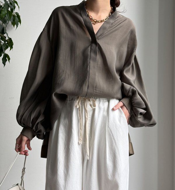  「【WEB限定】バックチュールブラウス」|シャツ・ブラウス|