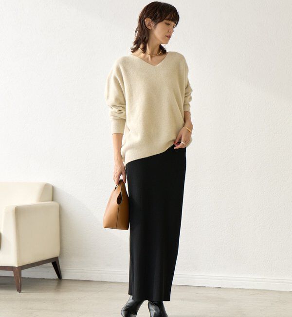  「【抜け感シルエット】ヘアリーウール片畦Vネックニット」|ニット・セーター|