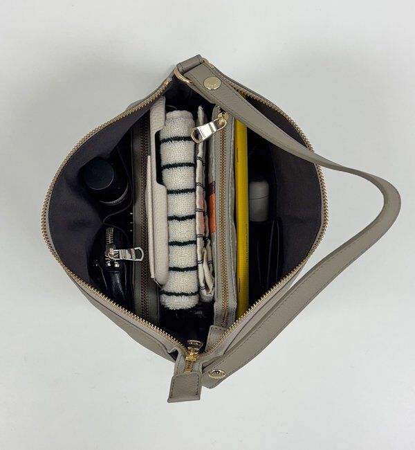  「エンボスモノグラムショルダーバッグ」|ショルダー・メッセンジャー|