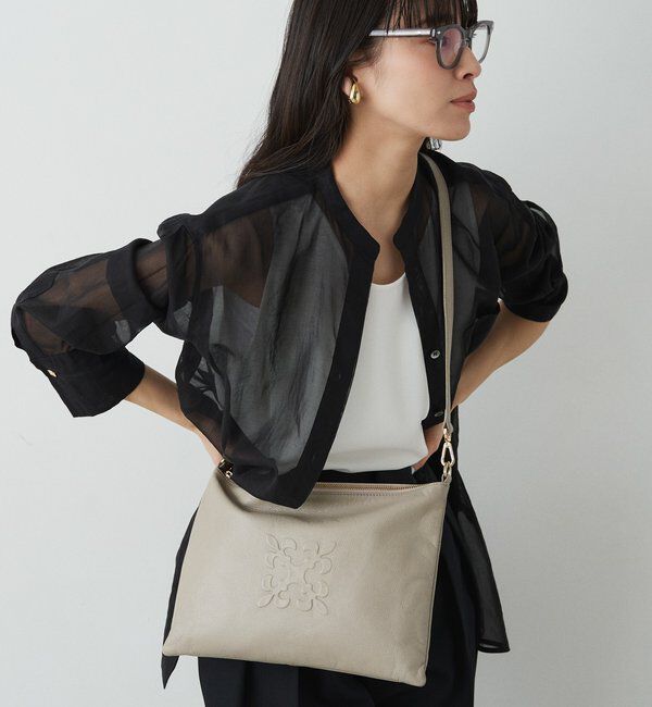  「エンボスモノグラムショルダーバッグ」|ショルダー・メッセンジャー|