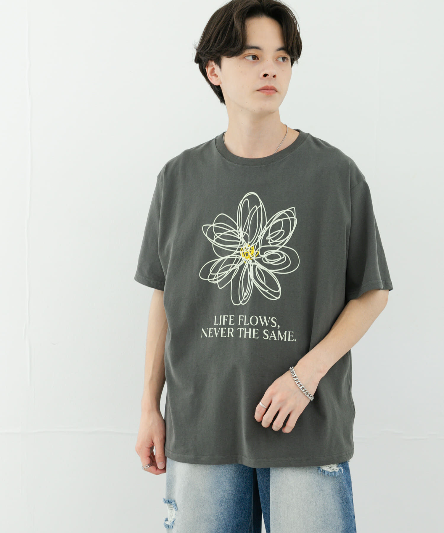 SENSE OF PLACE by URBAN RESEARCH「フラワーアートグラフィックショートスリーブTシャツ」|Tシャツ・カットソー|