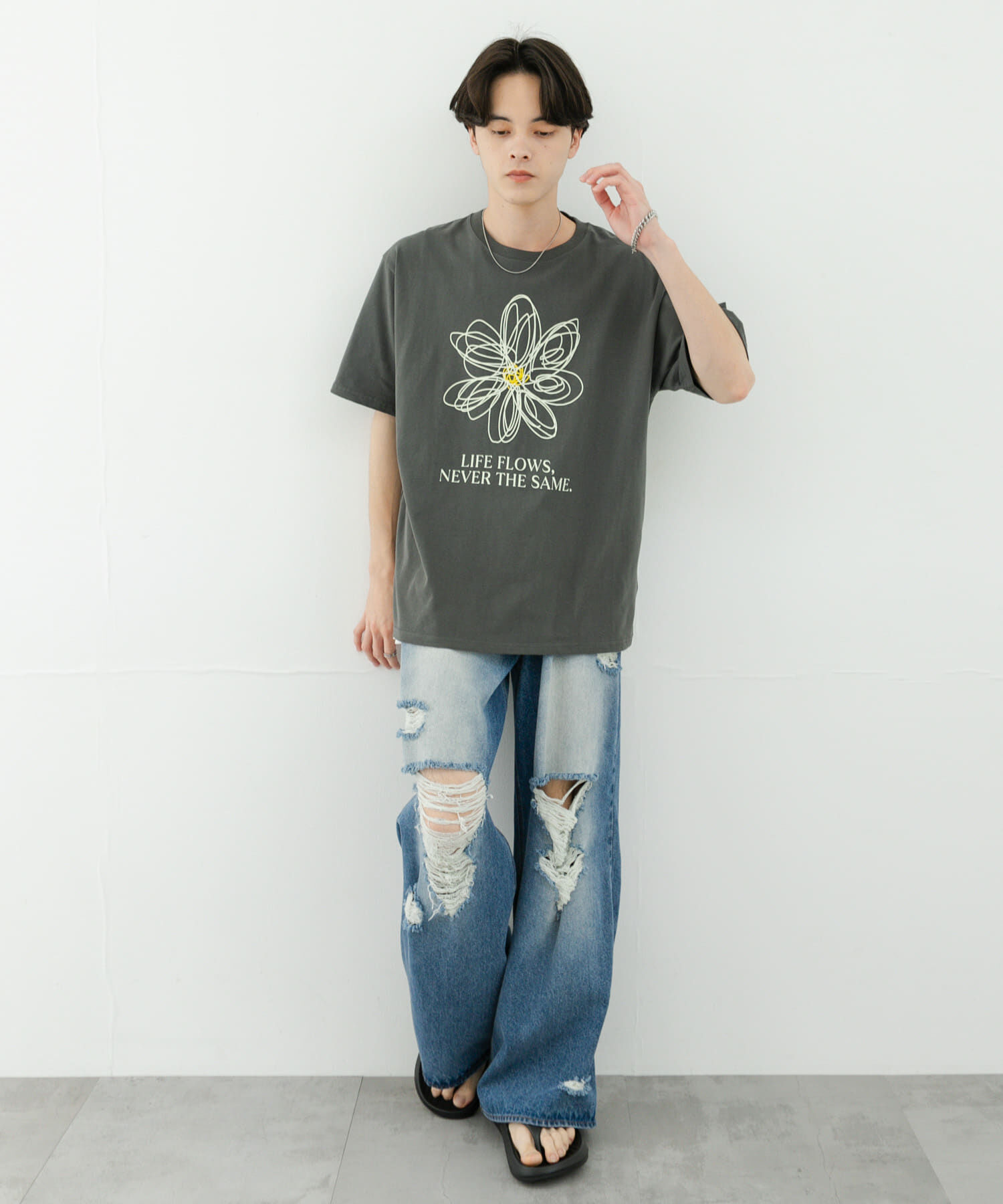 SENSE OF PLACE by URBAN RESEARCH「フラワーアートグラフィックショートスリーブTシャツ」|Tシャツ・カットソー|