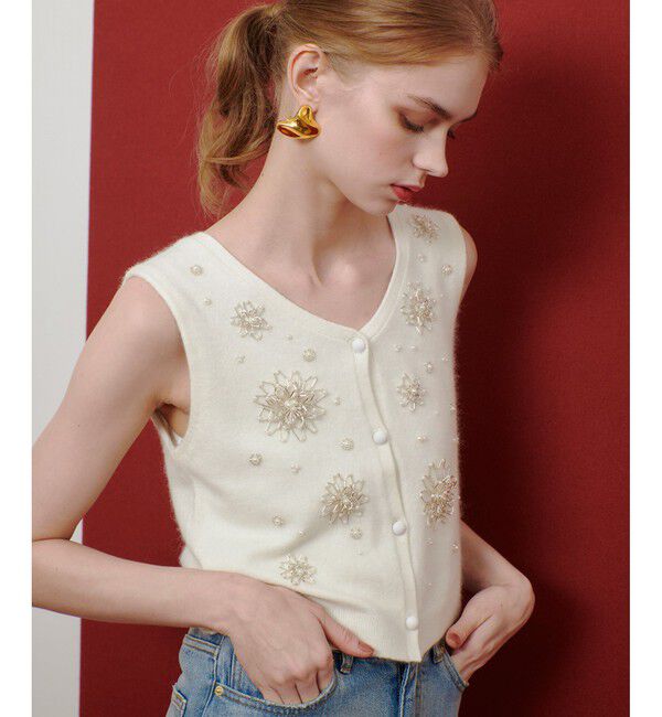 LOULOU WILLOUGHBY「【LOULOU WILLOUGHBY】ビーズフラワージレ」|ニット・セーター|オフホワイト