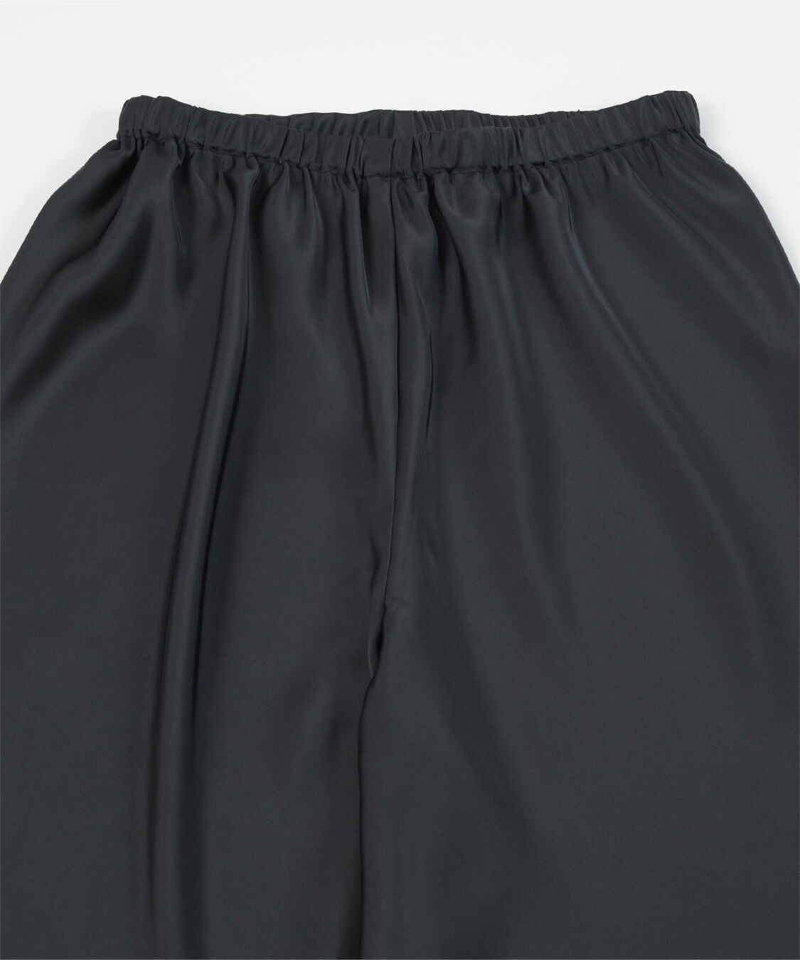 ur's「サテンイージードレープパンツ」|スラックス|