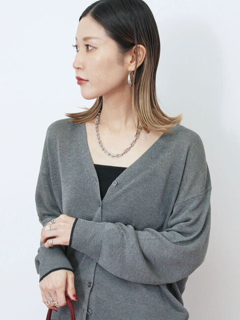 Samansa Mos2 blue「配色Vネックカーディガン」|カーディガン|チャコールグレー