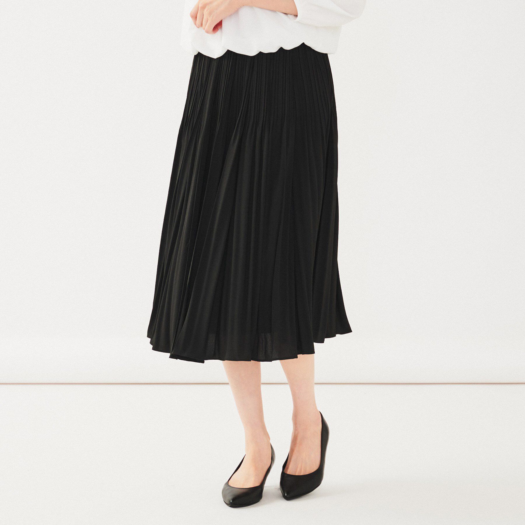 UNTITLED「【通勤】ポリエステルデシン プリーツスカート」|スカート|