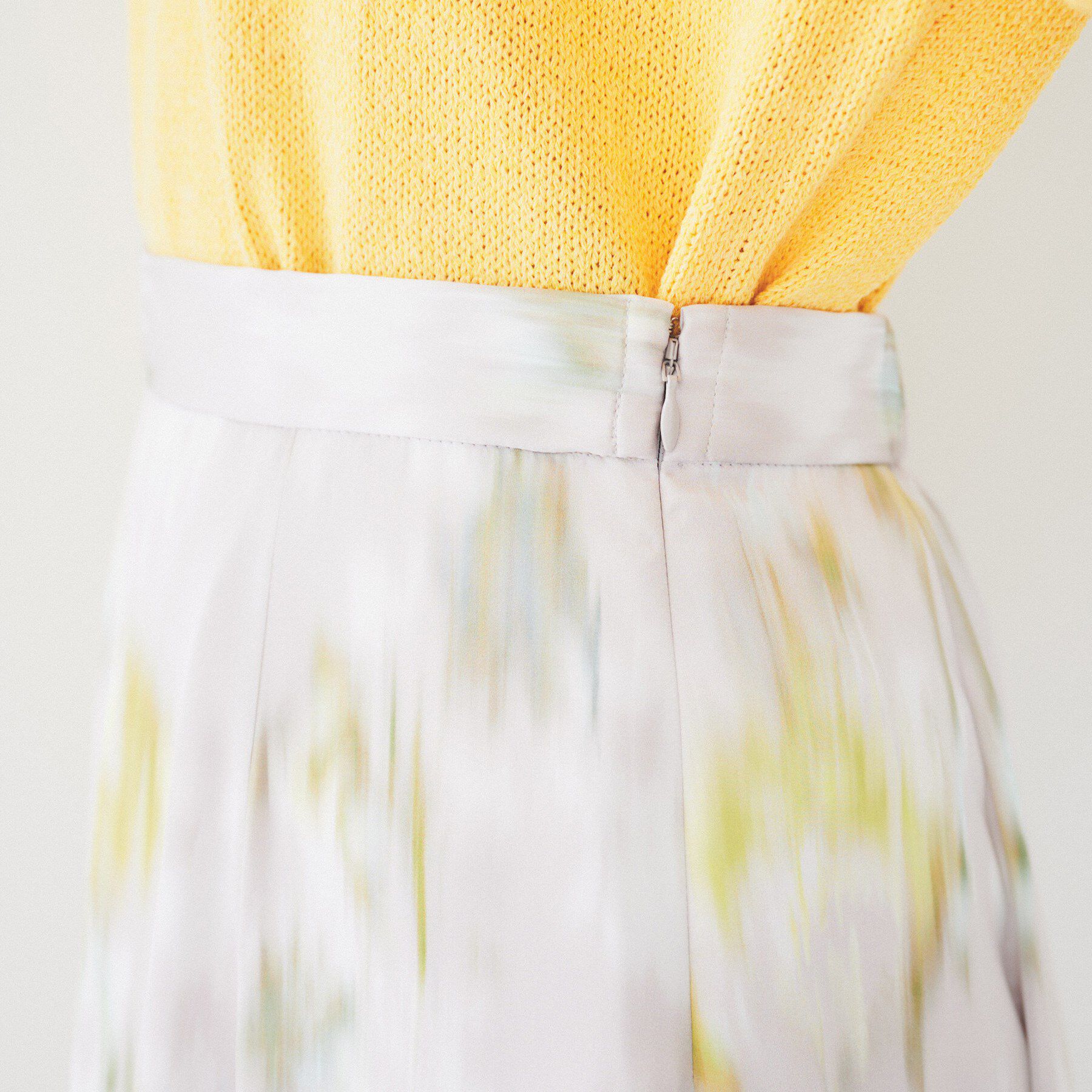 UNTITLED「【後ろウエストゴム/花柄】ぼかしフラワー プリントスカート」|スカート|