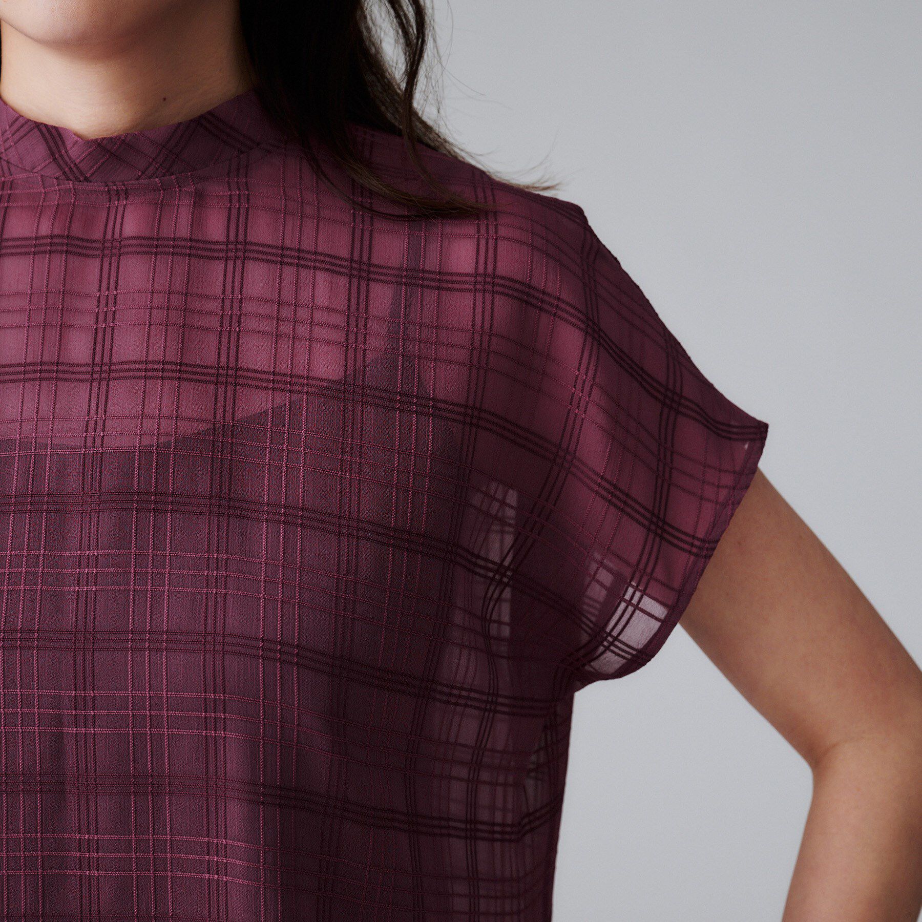 UNTITLED「【シアー】チェックスタンドネックブラウス」|シャツ・ブラウス|