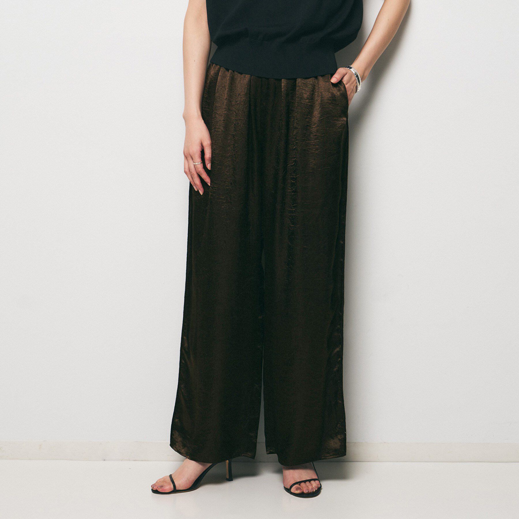 UNTITLED「【GREY CHORD】LISA（リサ）サテンワイドパンツ」|その他|