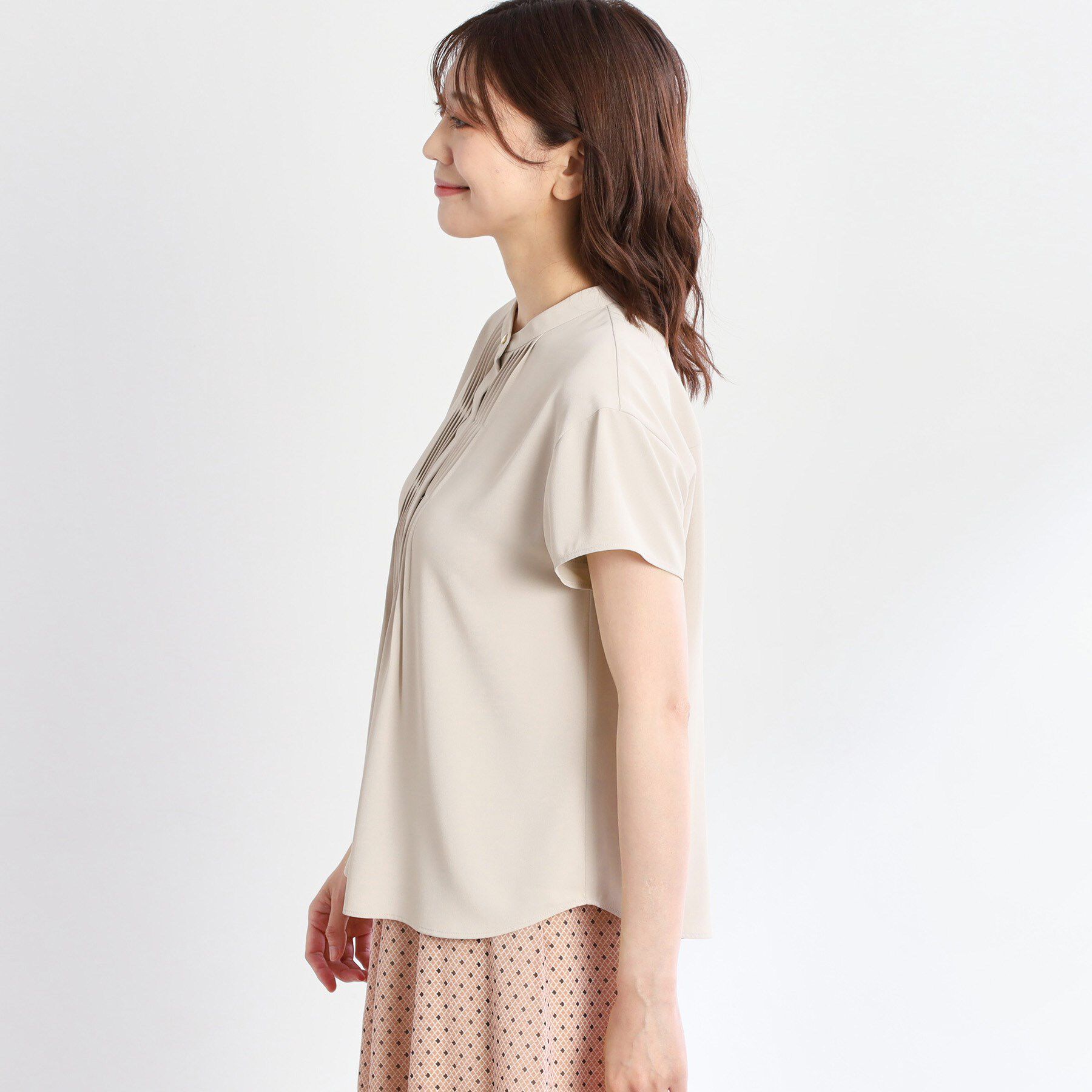 Reflect「【インナーに◎／すっきり見え！長め丈】タックデティールブラウス」|シャツ・ブラウス|