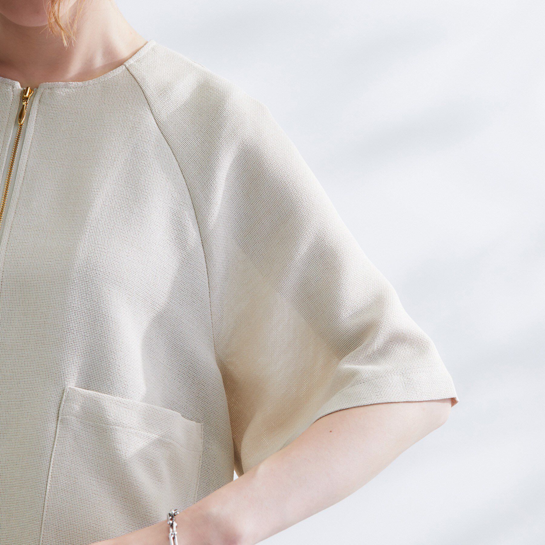 grove「透け感と立体感で魅せる、大人の夏のメッシュワイドスリーブジャケット」|ノーカラージャケット|