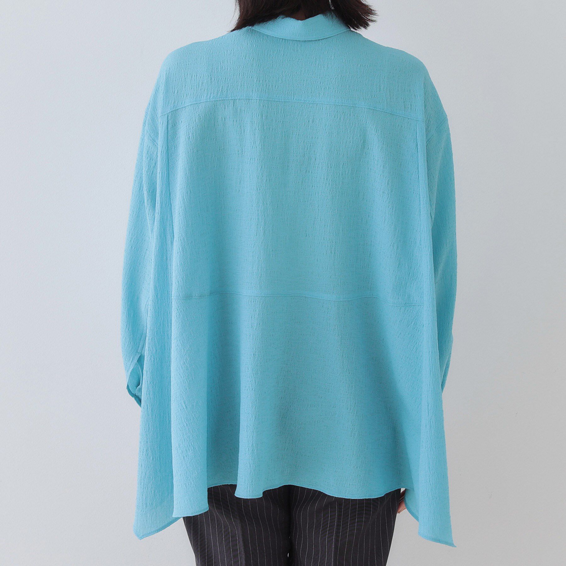 INDIVI「【洗える／凹凸素材】ハンカチーフヘム エアリーブラウス」|シャツ・ブラウス|