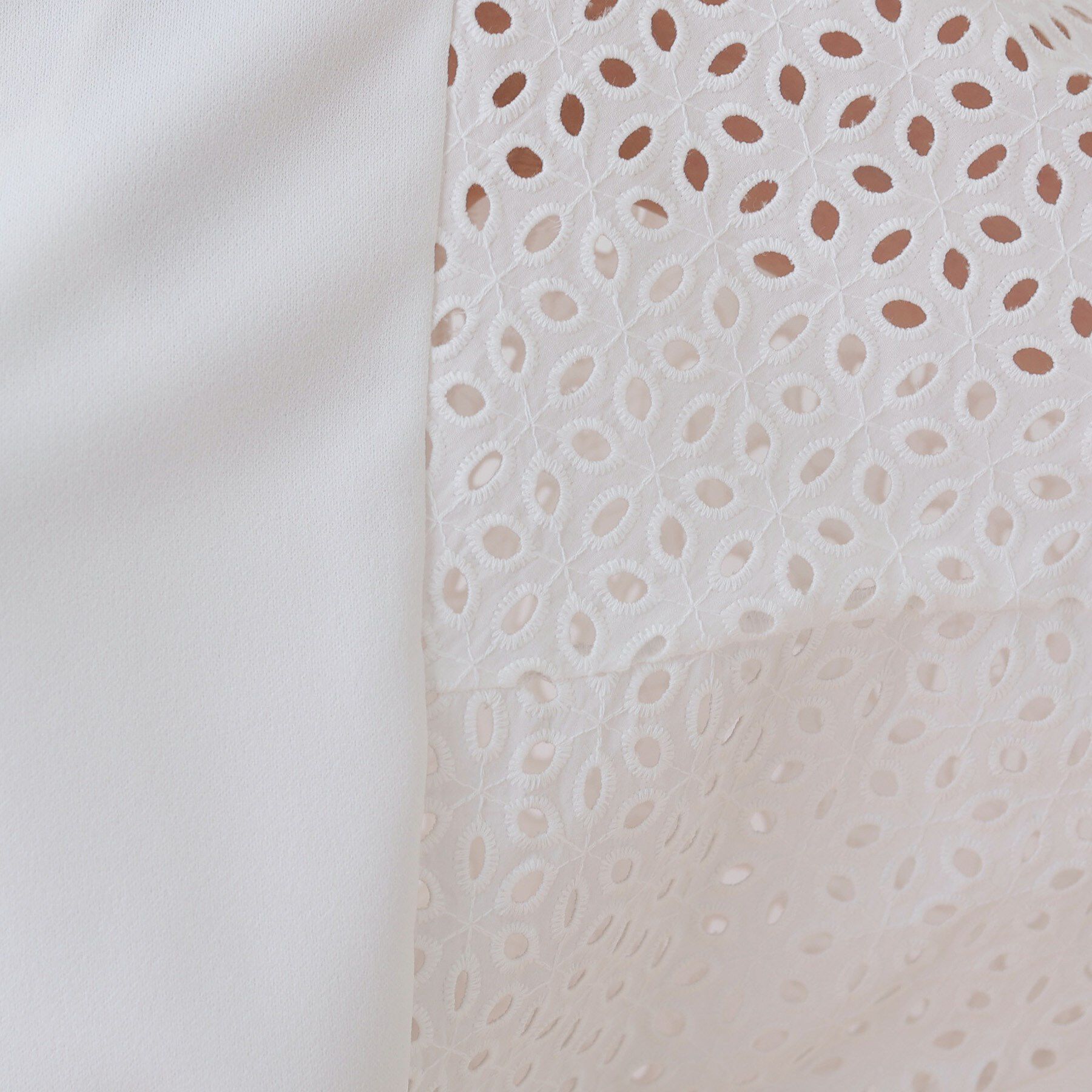 INDIVI「【洗える／体型カバー】レースコンビトップス」|Tシャツ・カットソー|