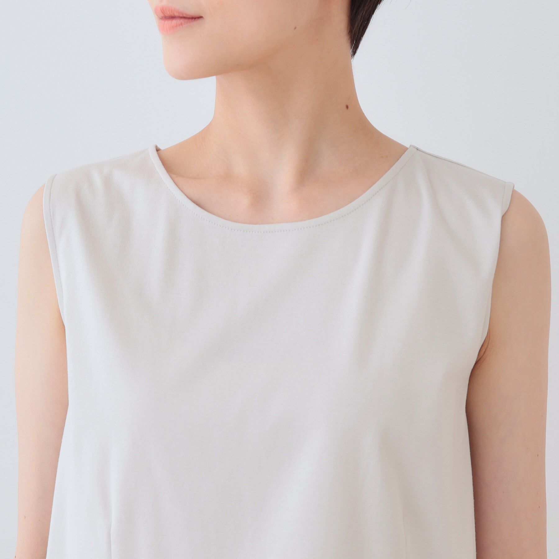 INDIVI「【洗える／レイヤードにも活躍】ペプラムインナートップス」|Tシャツ・カットソー|