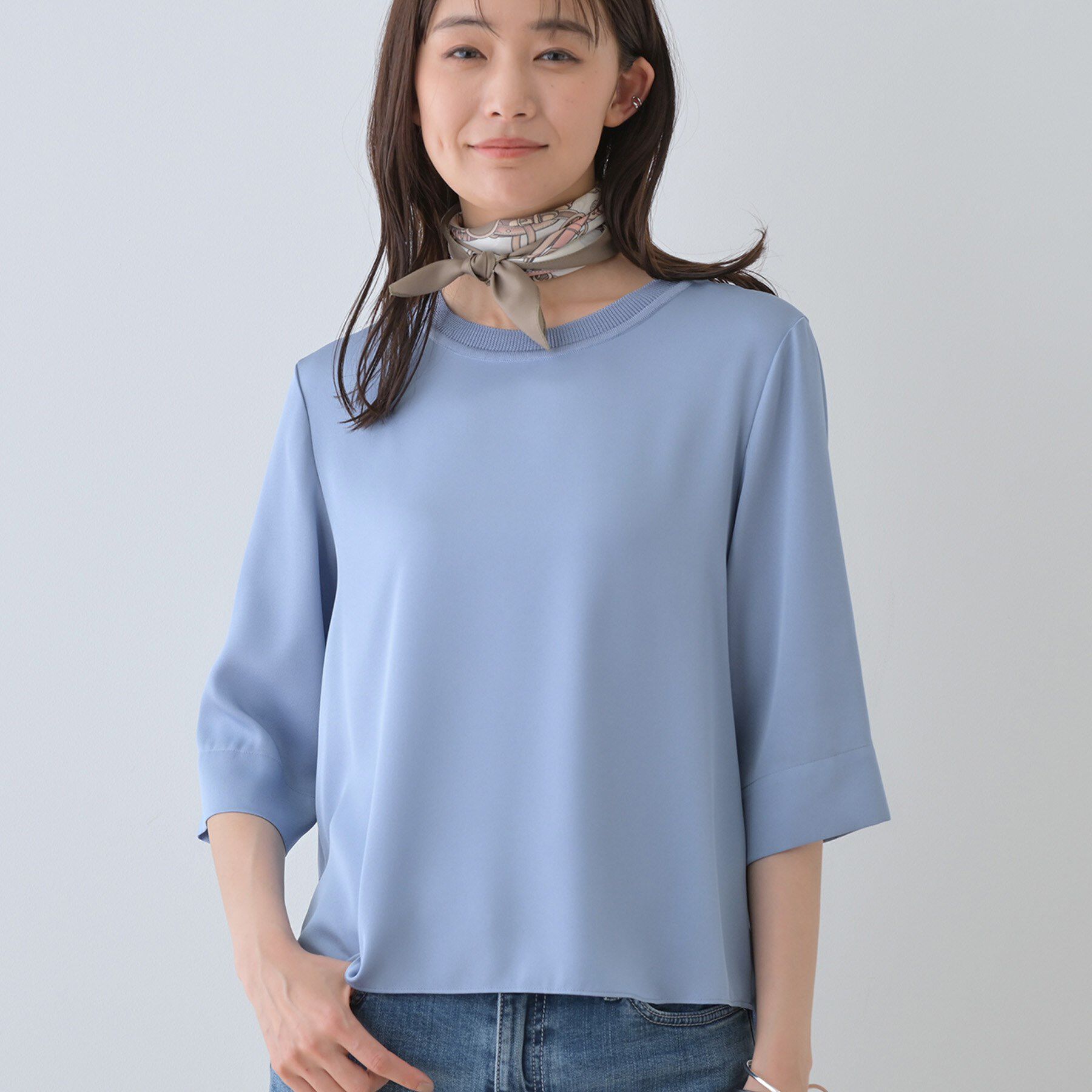 INDIVI「【洗える／5分袖】シルク風素材オフィスブラウス」|シャツ・ブラウス|