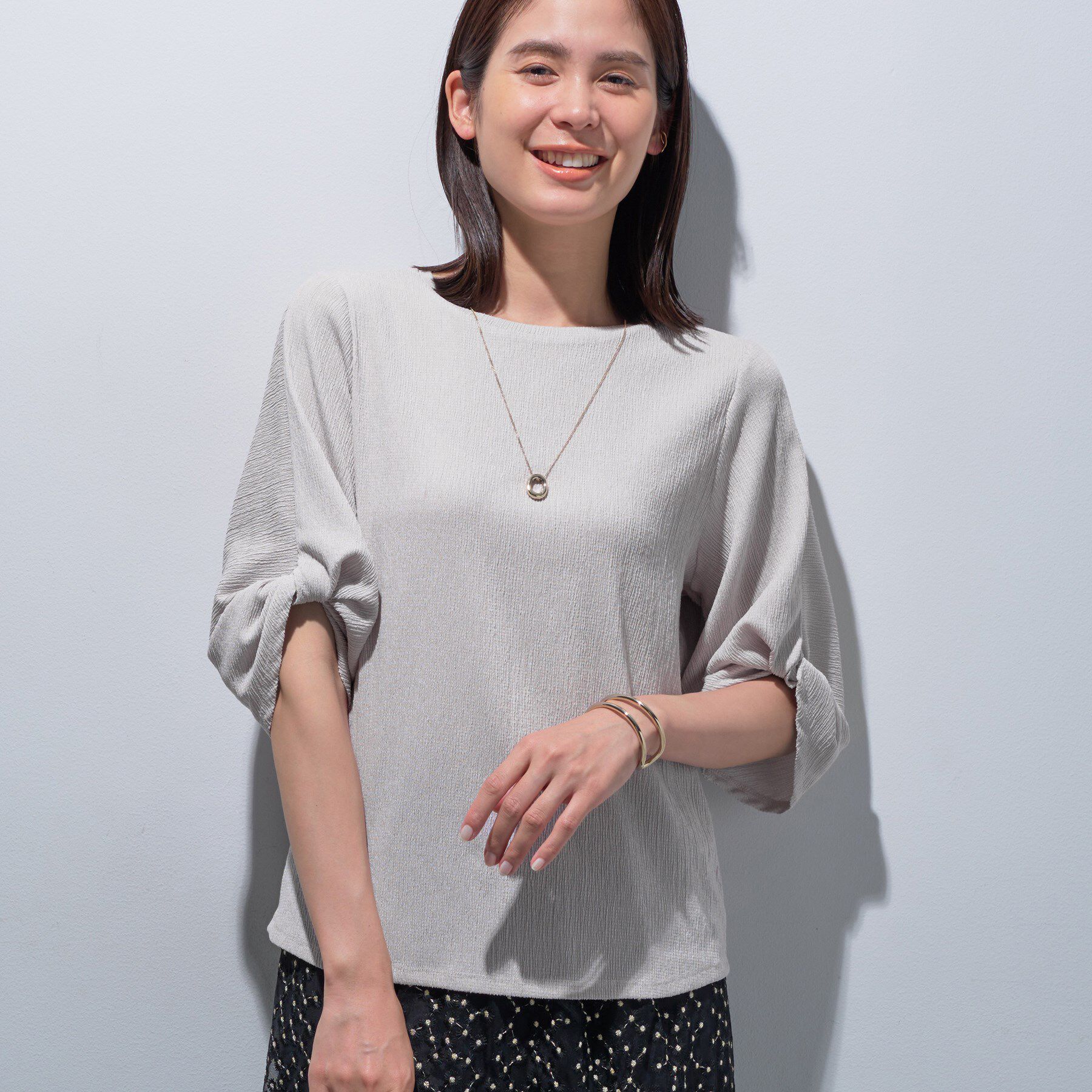 INDIVI「【UVケア／吸汗速乾】凹凸素材ねじり袖トップス」|Tシャツ・カットソー|