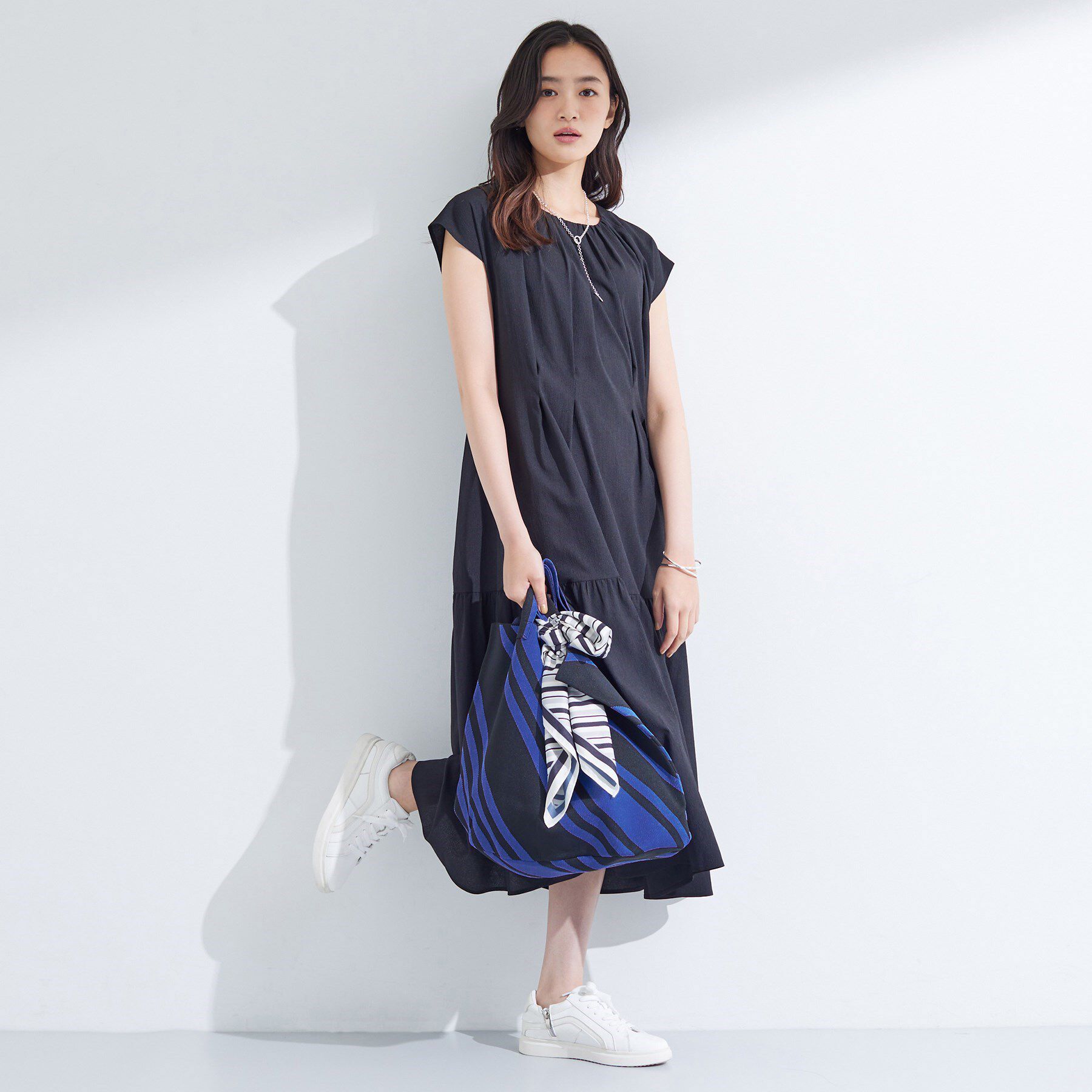 INDIVI「【選べる柄／WEB限定カラー】ビッグニットバッグ」|トートバッグ|ブルー(392)