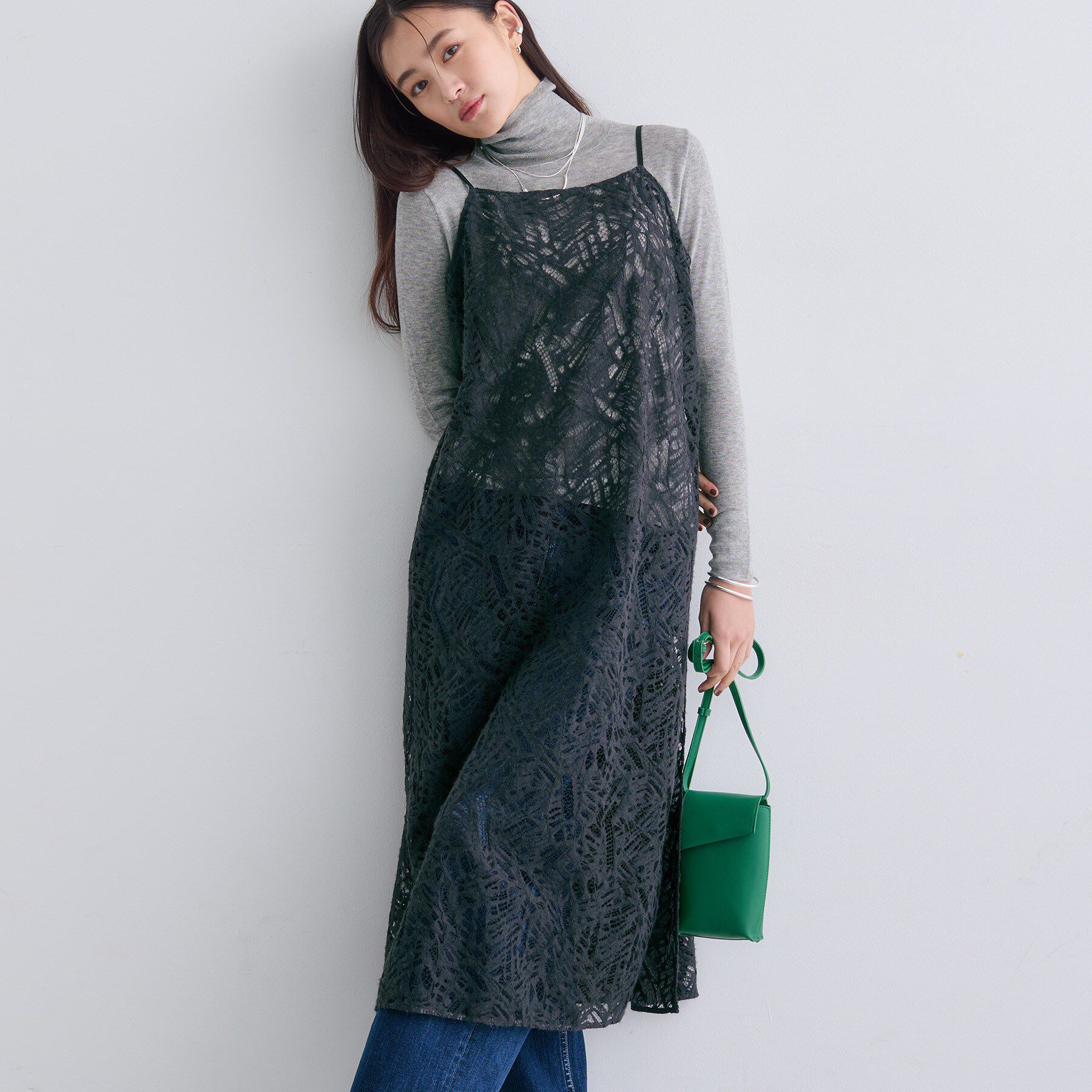 INDIVI「【レイヤード◎】レースキャミドレス」|ワンピース|チャコールグレー(0