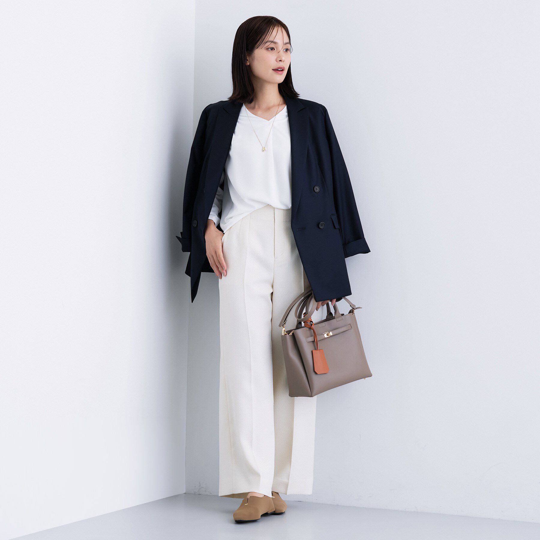 INDIVI「【通勤／イージーケア】Vネック ジョーゼットブラウス」|シャツ・ブラウス|