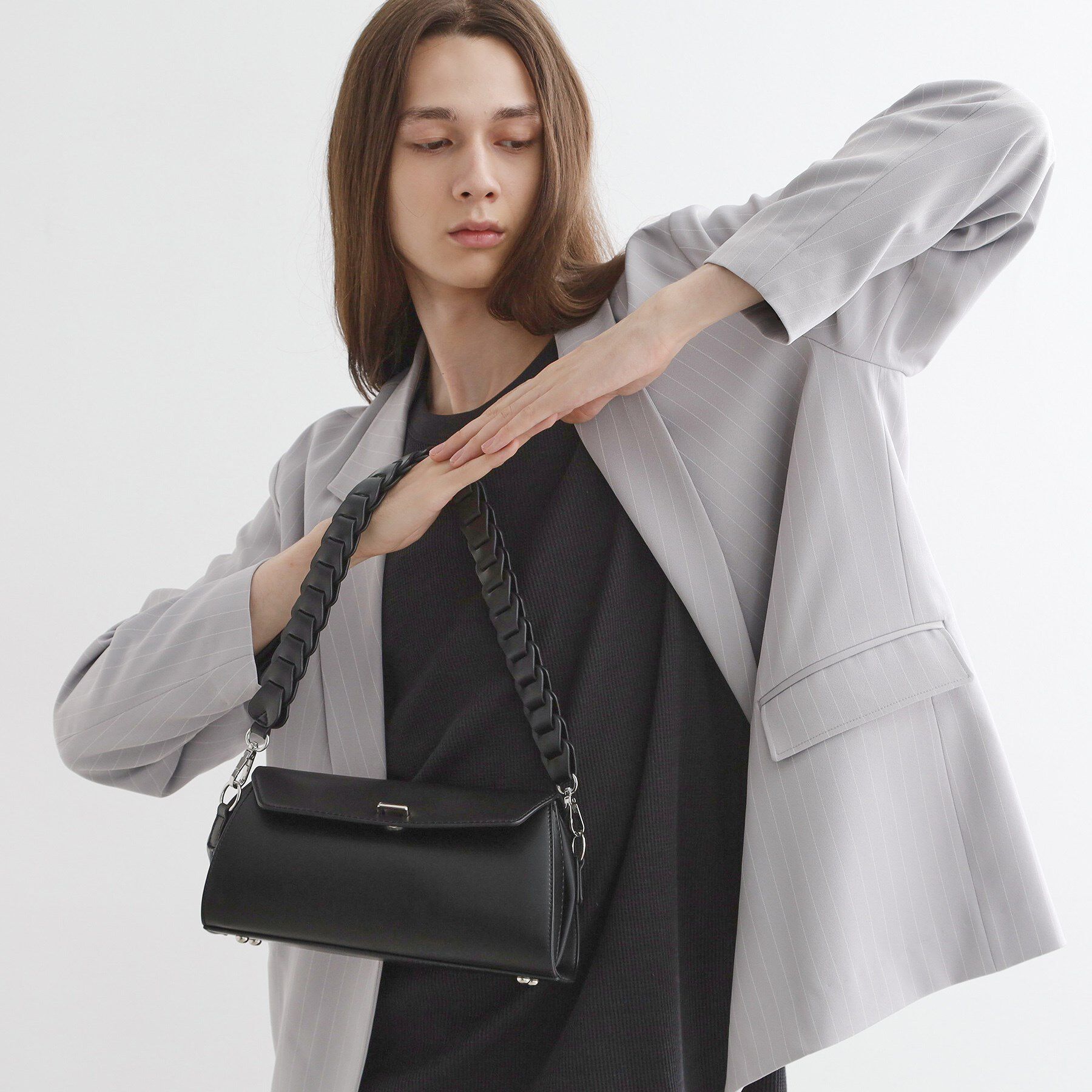 tk.TAKEO KIKUCHI「ランドスケープ ピローフラップバッグ」|ショルダー・メッセンジャー|ブラック(019)