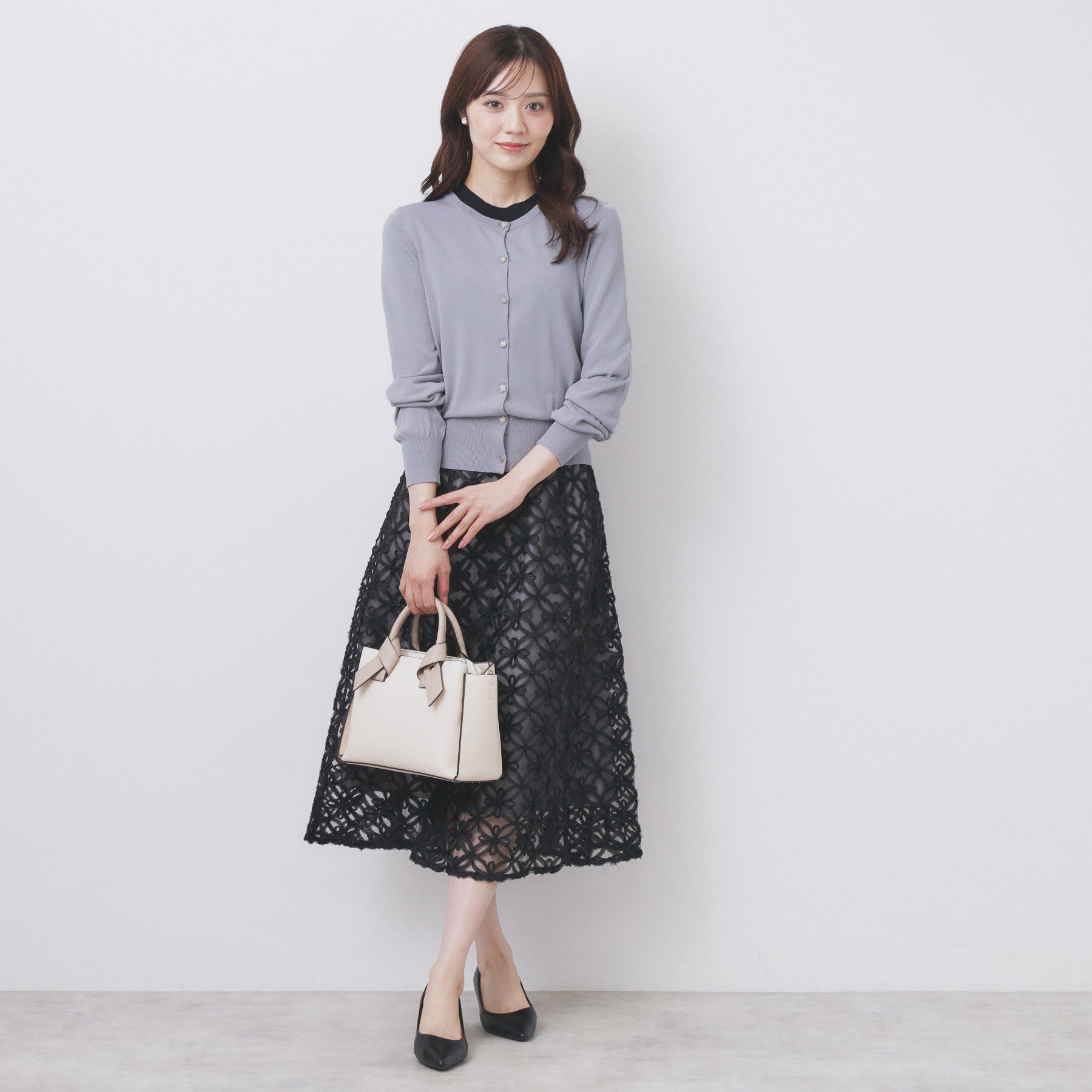 index「《美人百花掲載》ビジュークルーネックカーディガン【洗濯機洗い可/UVケア/接触冷感/抗ピル】」|カーディガン|