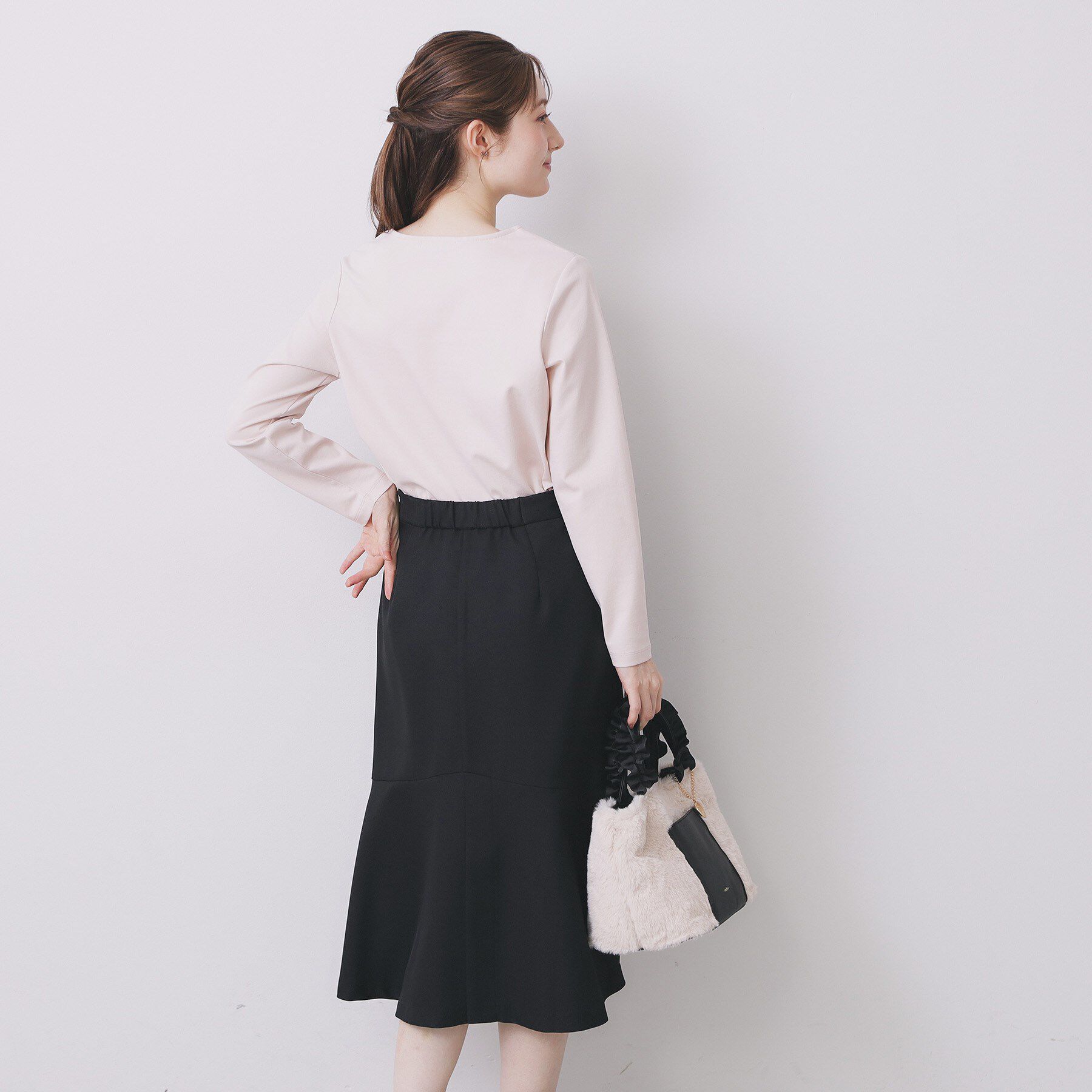 index「フロントタックモチーフポンチトップス【洗濯機OK】」|Tシャツ・カットソー|