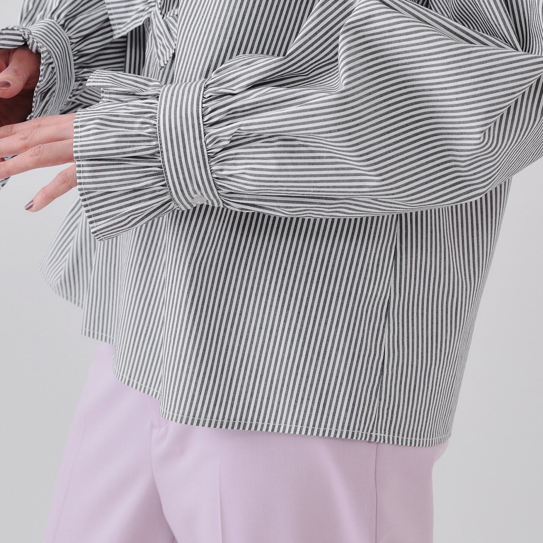 OPAQUE.CLIP「フロントフリルブラウス【洗濯機洗い可】」|シャツ・ブラウス|