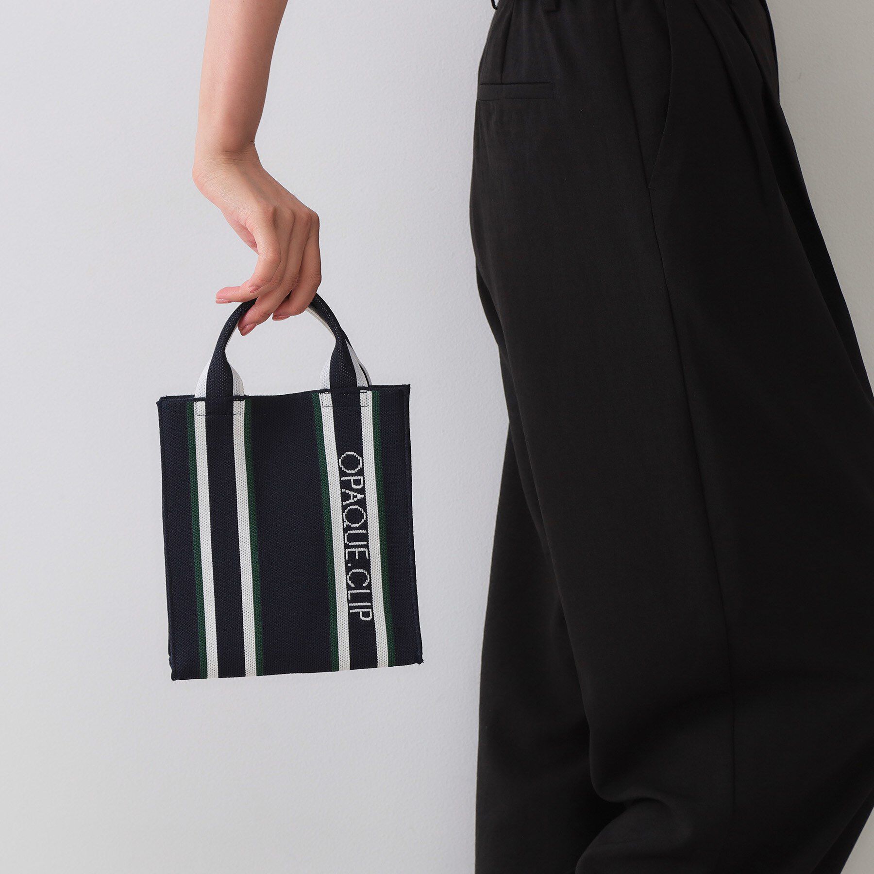 OPAQUE.CLIP「【2WAY】ラインハンドルスクエアニットミニショルダーバッグ」|ショルダー・メッセンジャー|ネイビー(094)