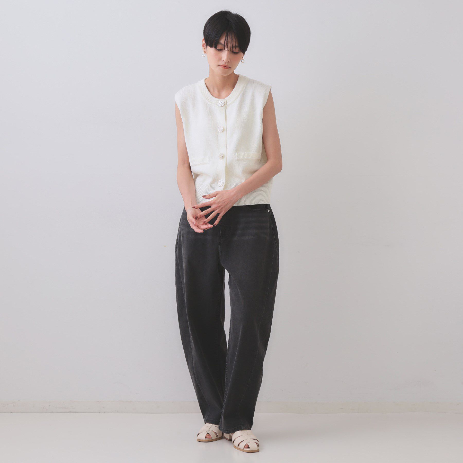 OPAQUE.CLIP「変形ブロンズボタンニットベスト【洗濯機洗い可】」|ベスト・ジレ|