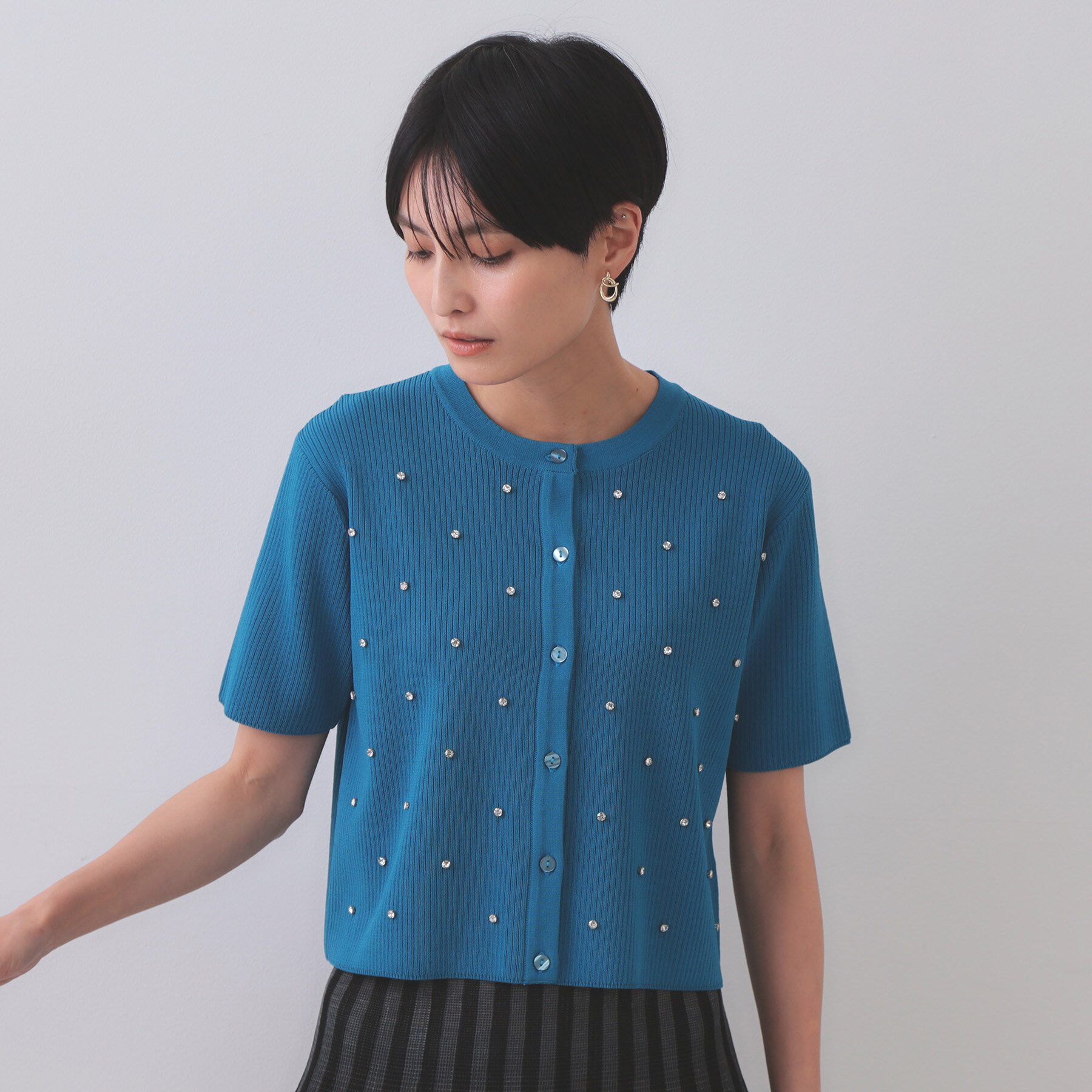 OPAQUE.CLIP「フロントビジューリブニットカーディガン【洗濯機洗い可/抗ピル】」|カーディガン|