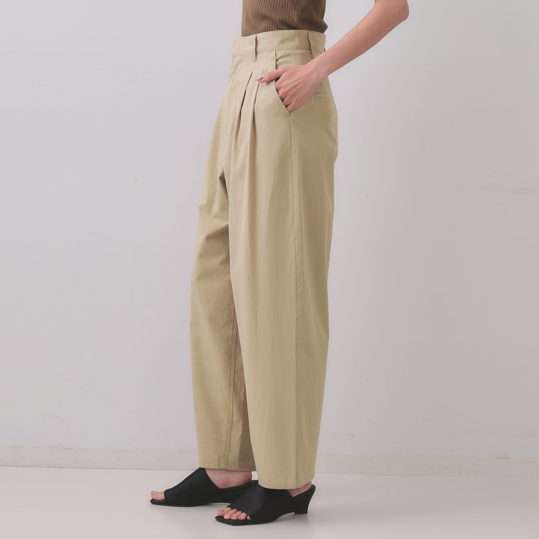 OPAQUE.CLIP「カーブタックパンツ【洗濯機洗い可】」|その他|