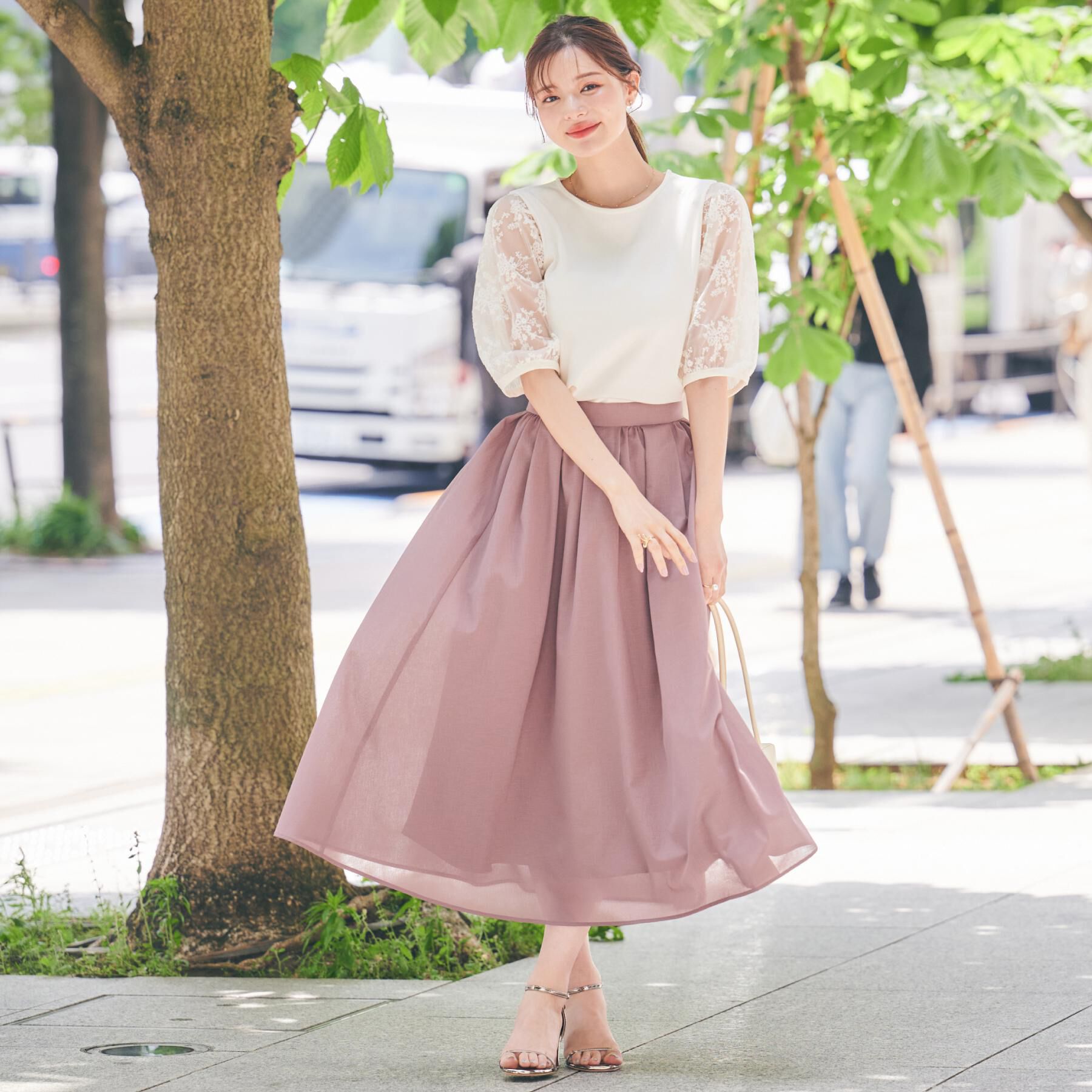 Couture broach「【接触冷感・UV・マシンウォッシャブル】袖レースデザイントップス」|Tシャツ・カットソー|