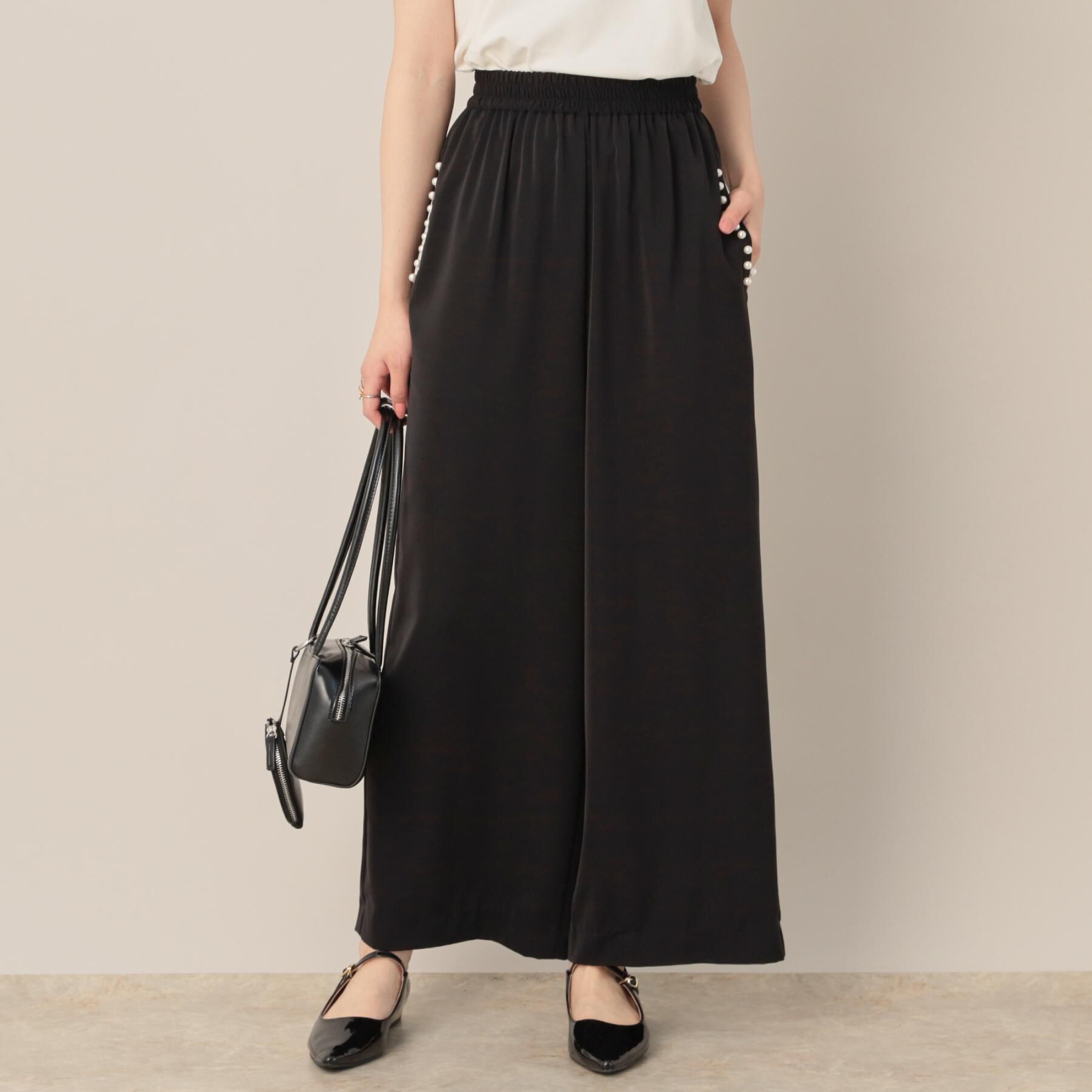 Couture broach「【マルチデザイン・楽ちん】フェイクパール リラックスワイドパンツ」|その他|
