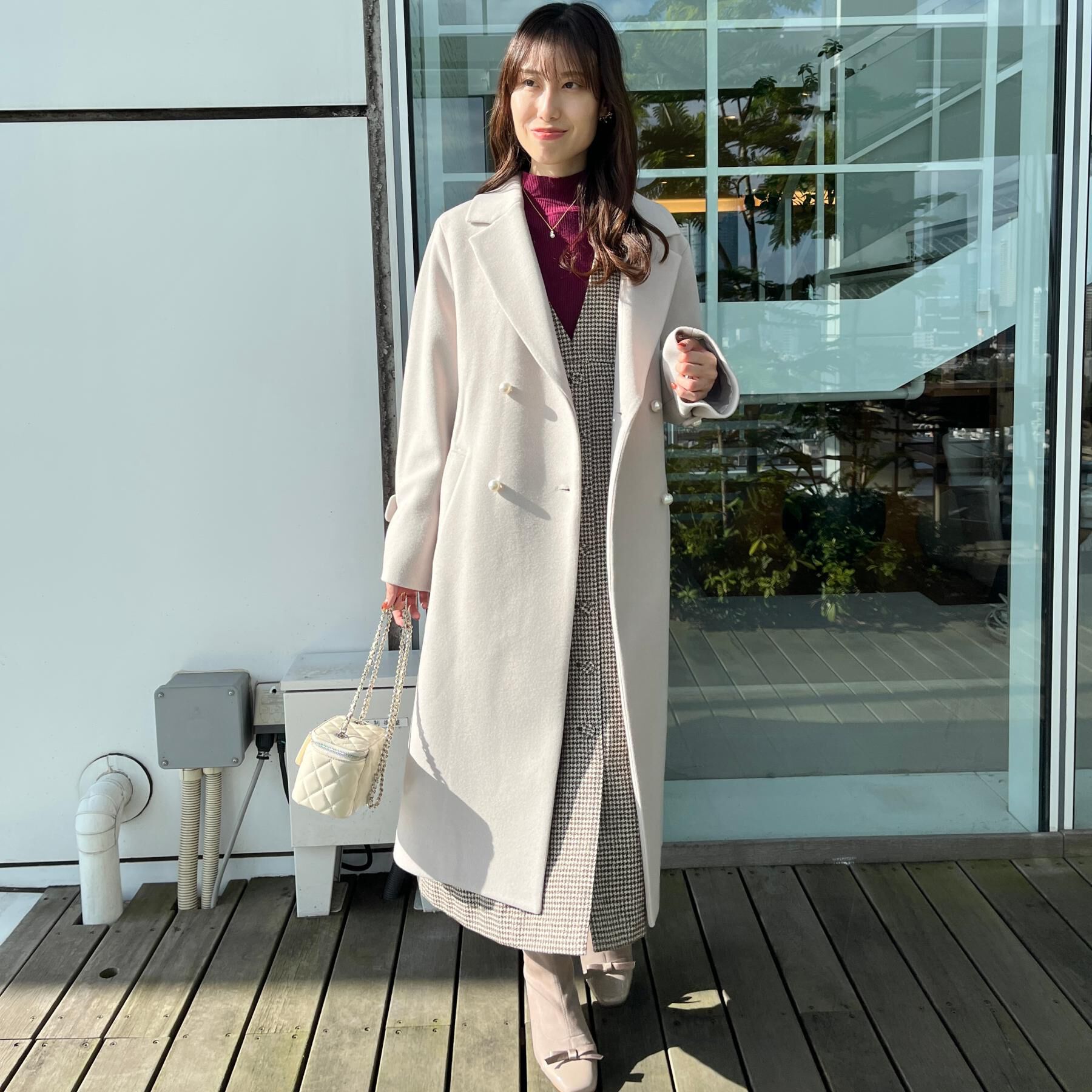 Couture broach「【大人上品・ベルト付き】パール調釦チェスターコート」|チェスターコート|