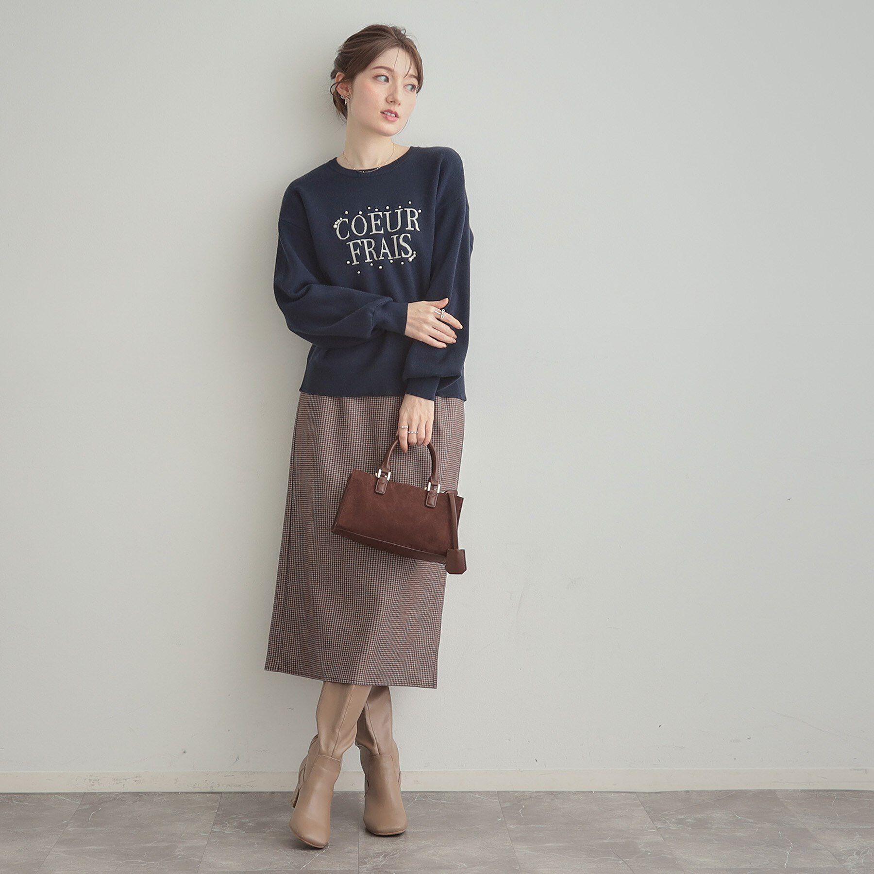 Couture broach「【パール調・ビジューデザイン】華やかロゴニット」|ニット・セーター|