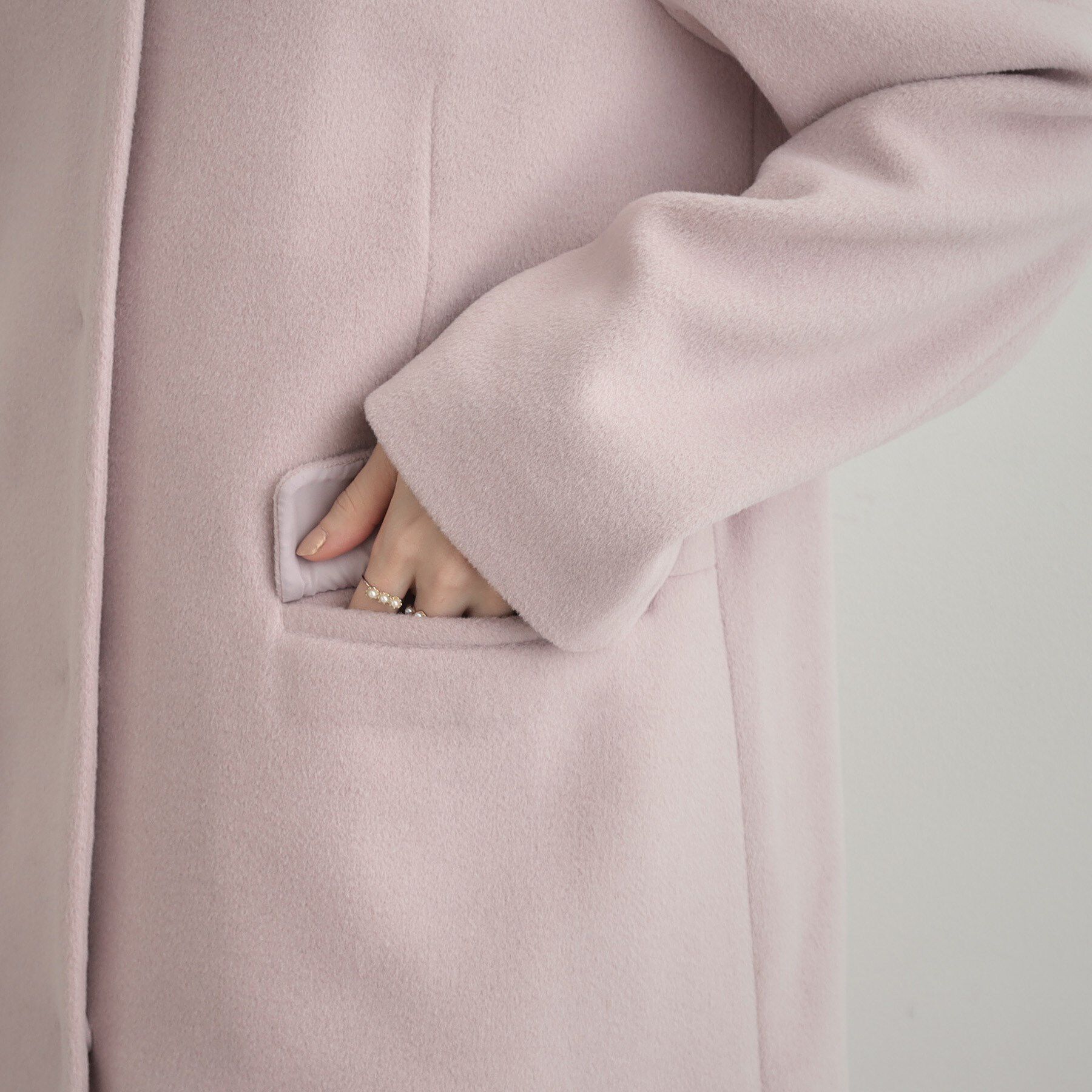 Couture broach「【通勤/ビジューブローチ付き】ノーカラー ロングコート」|ノーカラーコート|