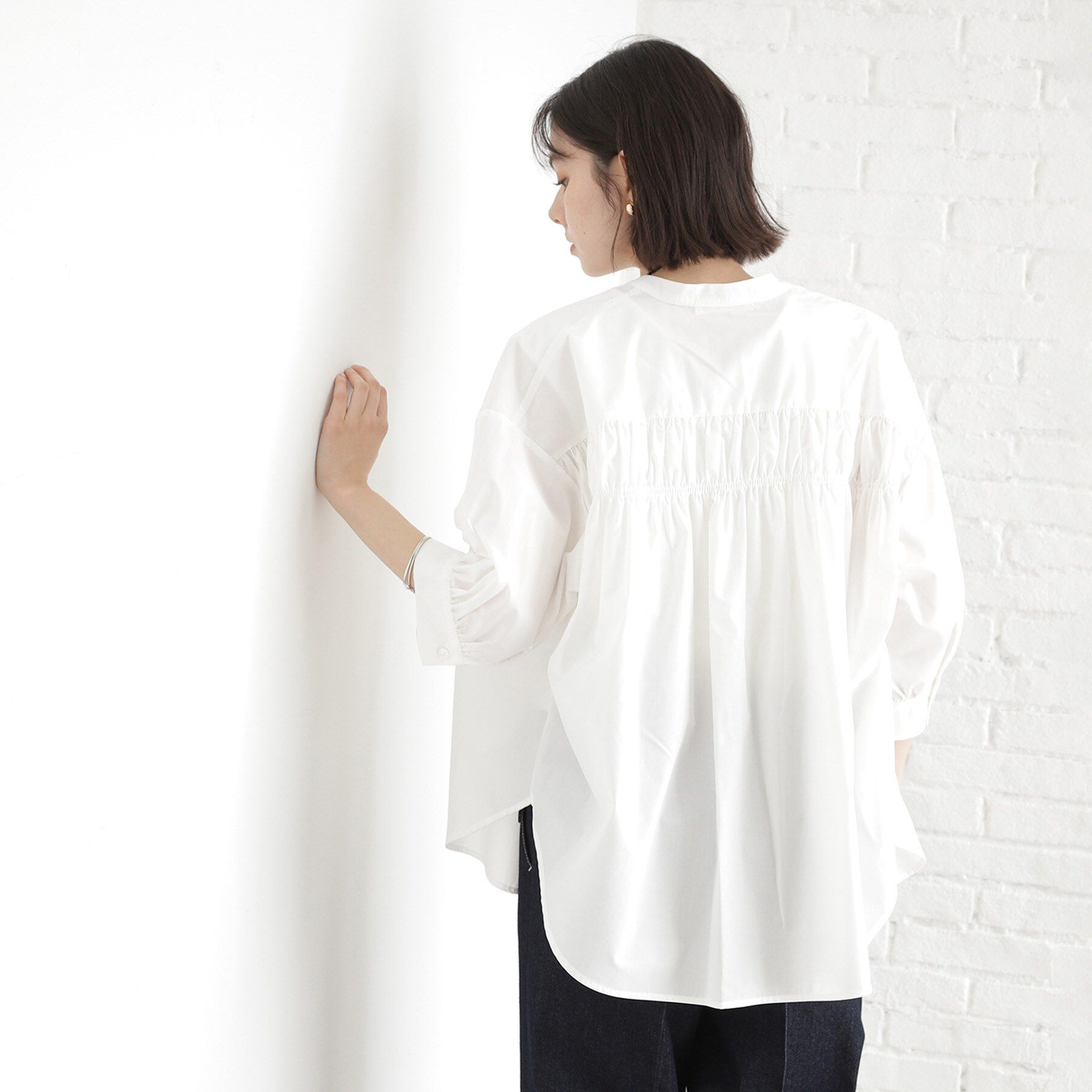 THE SHOP TK「【体型カバー】6分袖バックシャーリングシャツ/洗える」|シャツ・ブラウス|