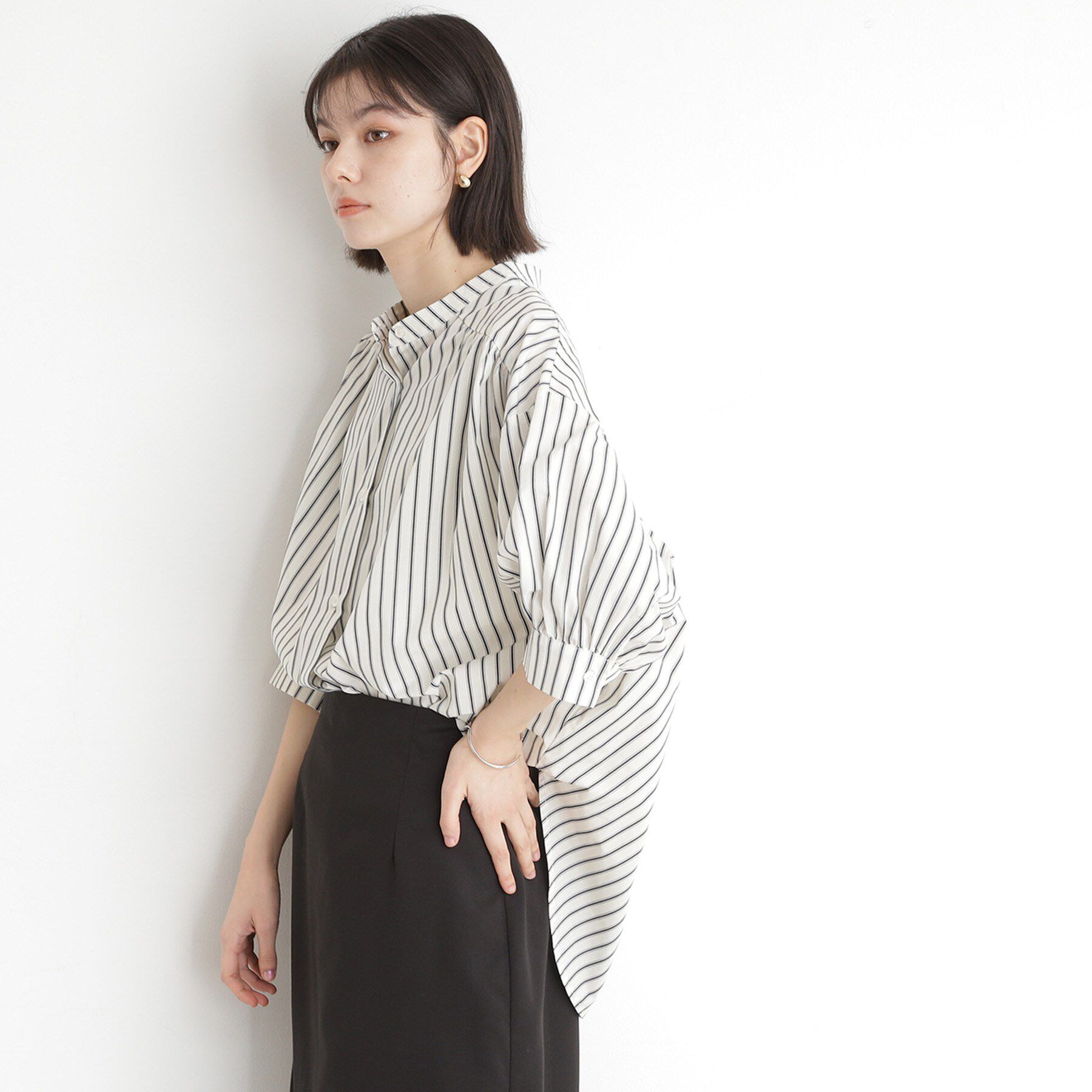 THE SHOP TK「【体型カバー】6分袖バックシャーリングシャツ/洗える」|シャツ・ブラウス|