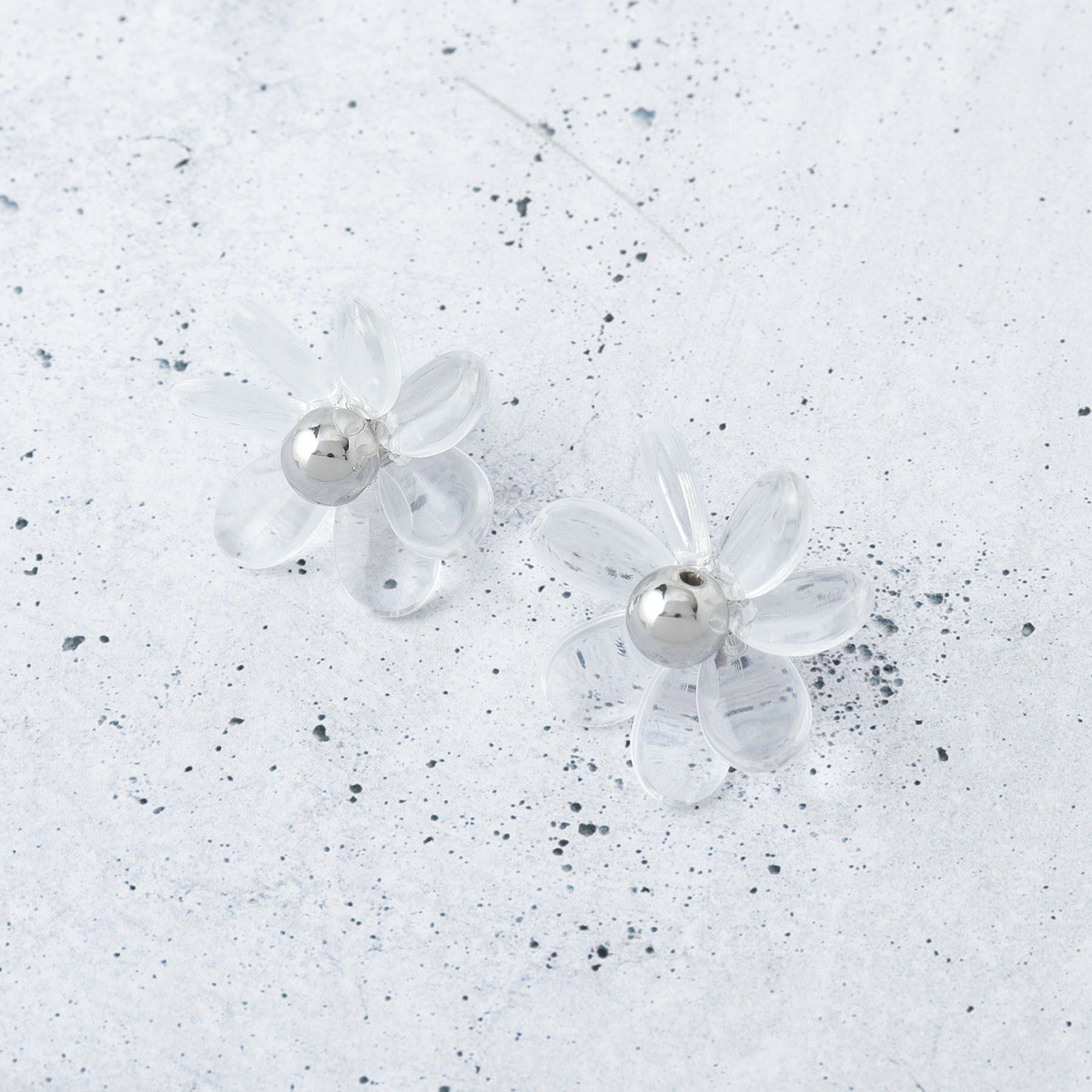 THE SHOP TK「デイジークリアピアス」|ピアス|