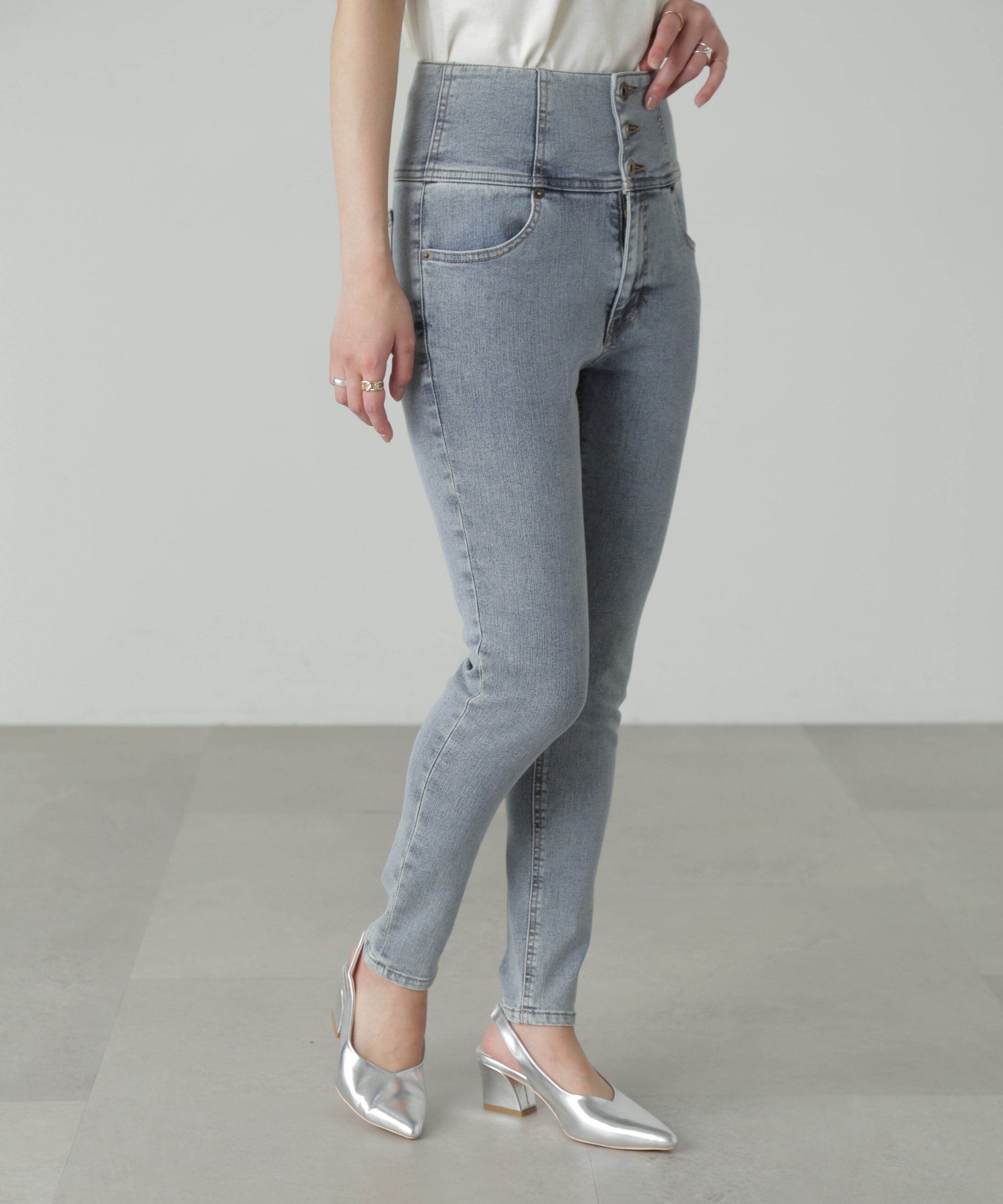  「ハイウエストボタンフライスキニーデニムパンツ」|その他|