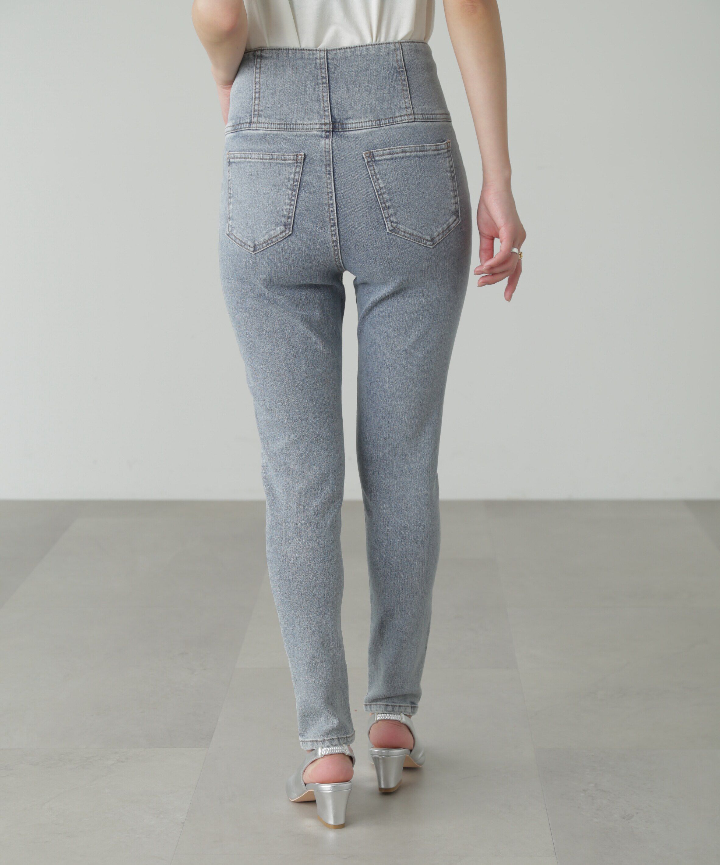  「ハイウエストボタンフライスキニーデニムパンツ」|その他|