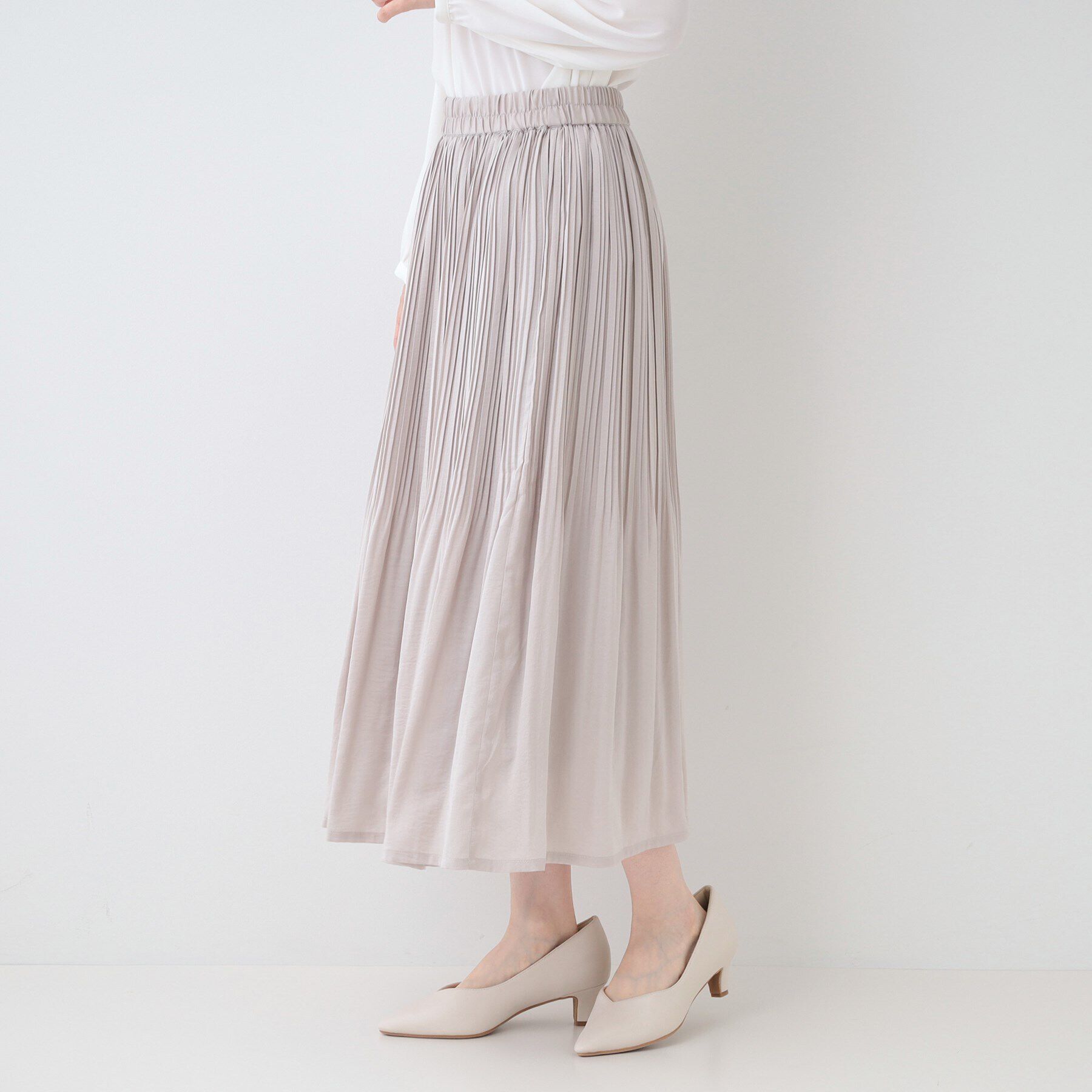 SHOO･LA･RUE「【セレモニーにも】ひらりと揺れる上品シルエット サテンプリーツスカート」|スカート|