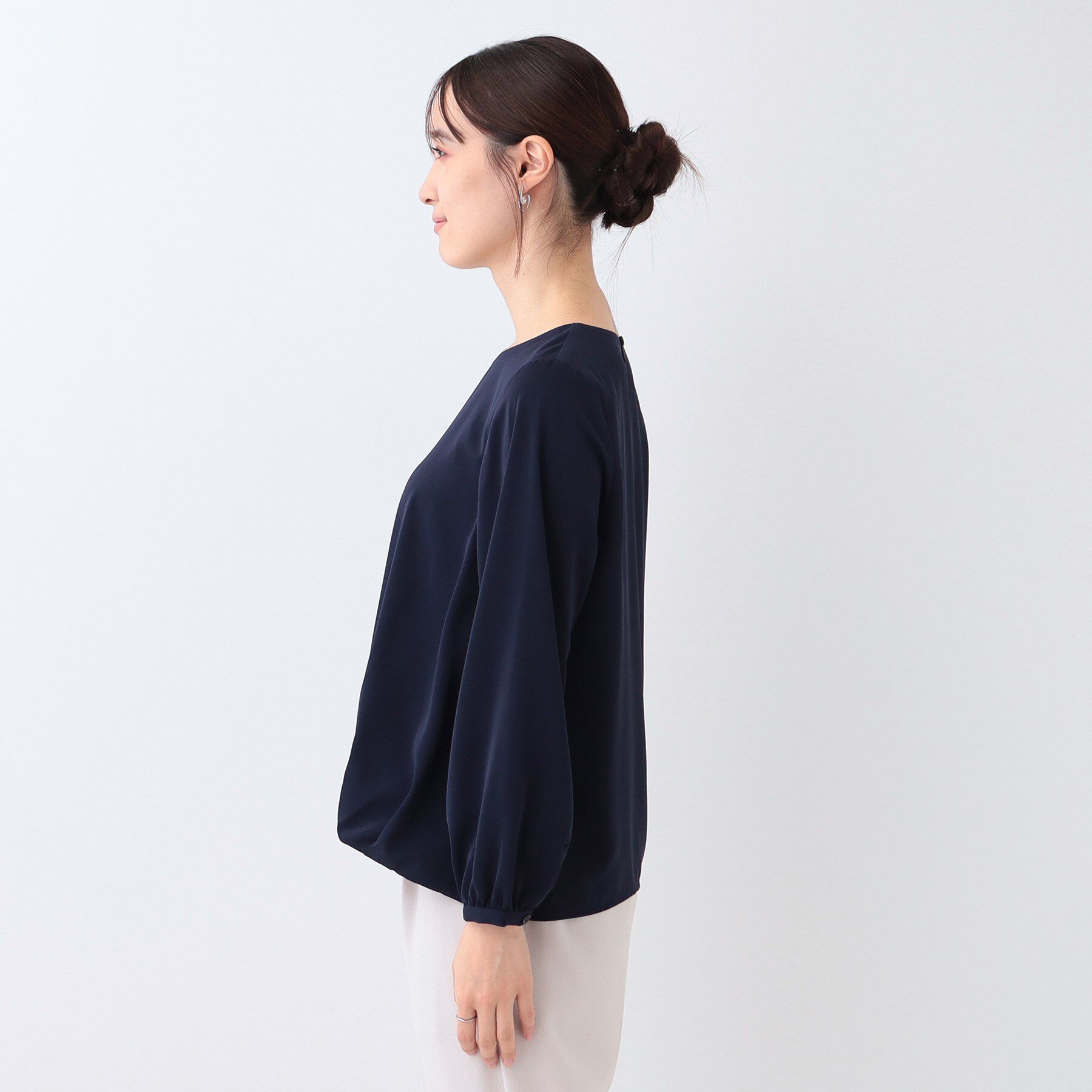 SHOO･LA･RUE「【通勤/セレモニー】さらり軽やか インせず決まる 裾タックブラウス」|シャツ・ブラウス|